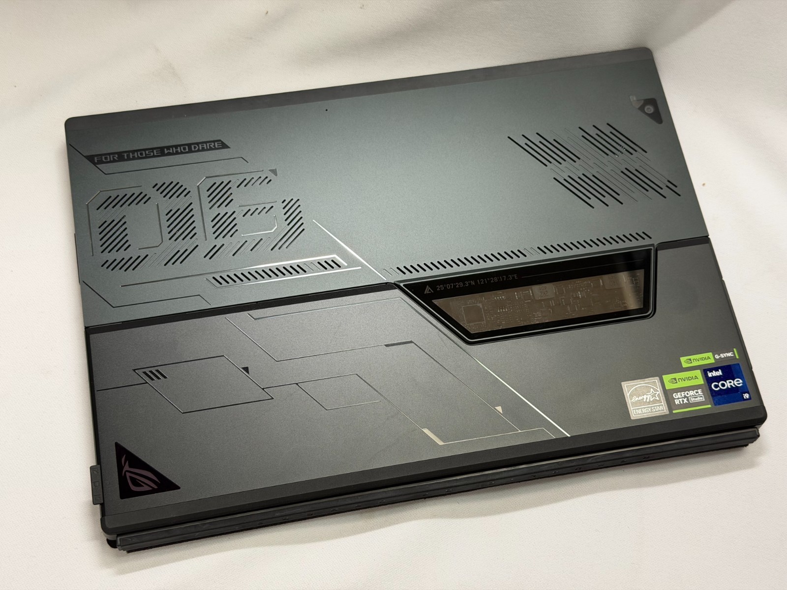 ASUS ROG Flow Z13 GZ301VU 13.4″QHD+ TouchSC i9-13900H 16GB 1TB SSD RTX4050 Win11