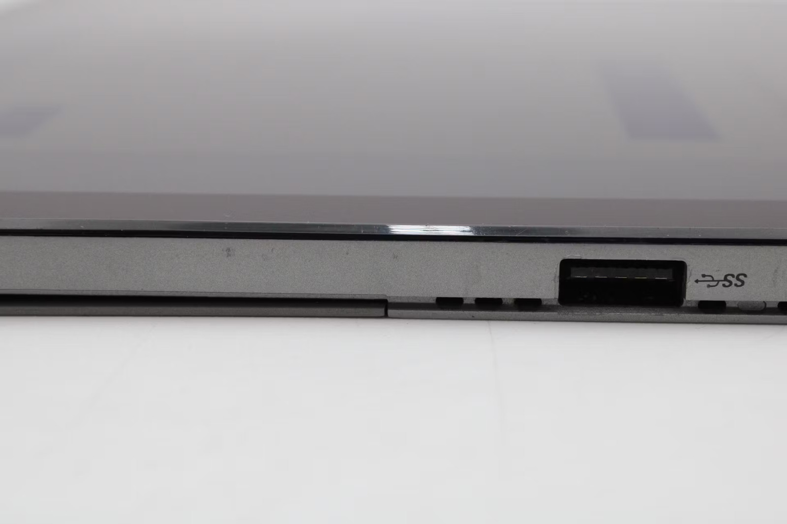 Dell Latitude 7210 2-in-1 Used 12.3″ i5-10310U, 16GB RAM, 256GB NVMe, No Keyb…