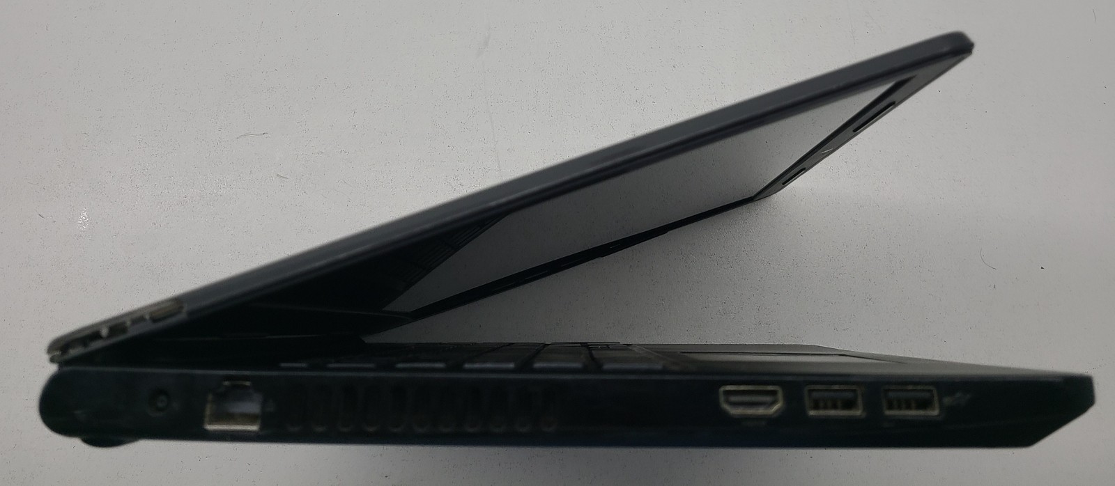Dell Inspiron 15-3567 15.6″ Laptop Intel i3-6006U 12GB RAM NO HD/OS (FL)
