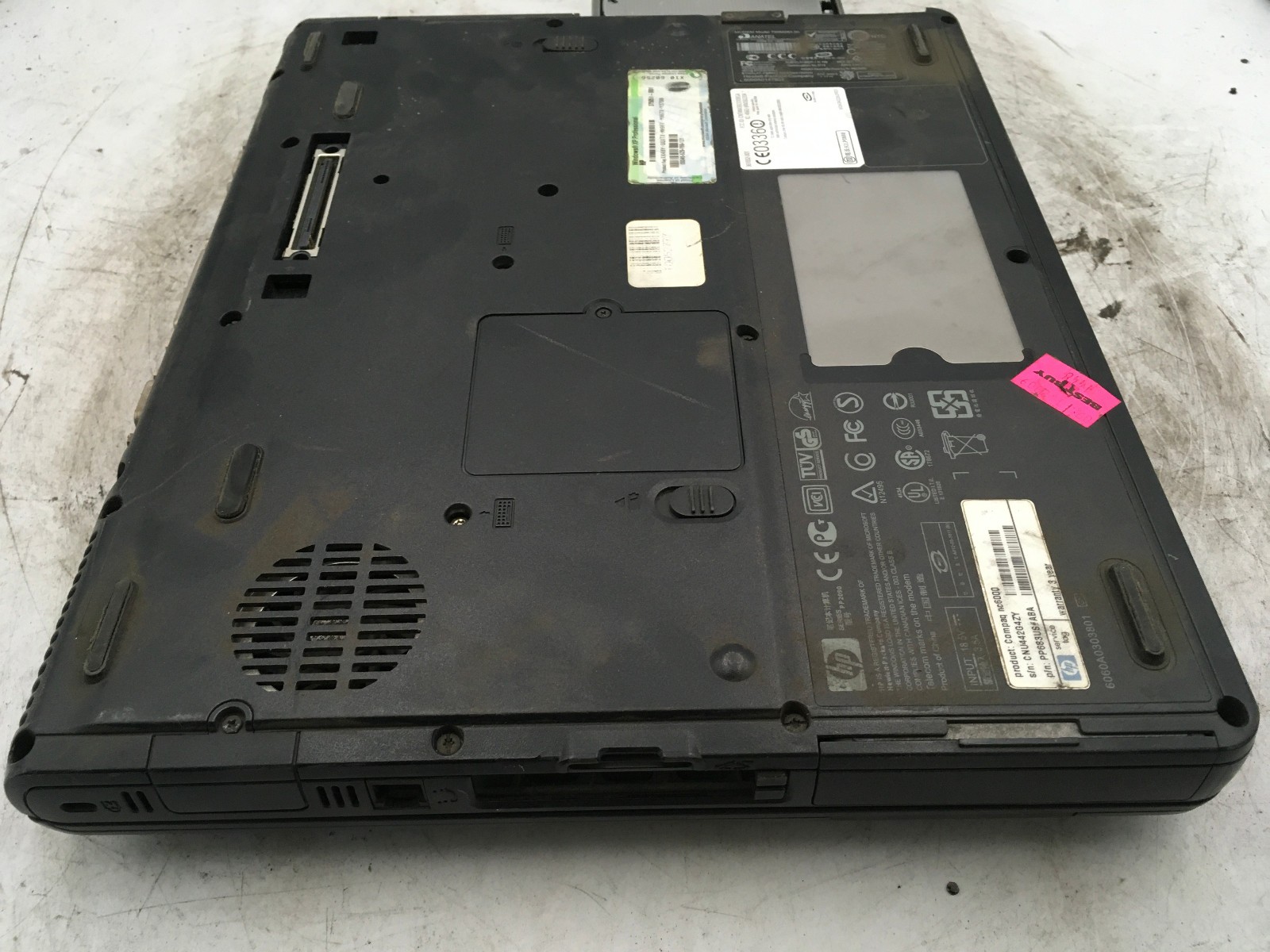 HP COMPAQ NC6000 – FOR PARTS/REPAIR – INTEL CENTRINO – NO RAM – READ DESC – BB