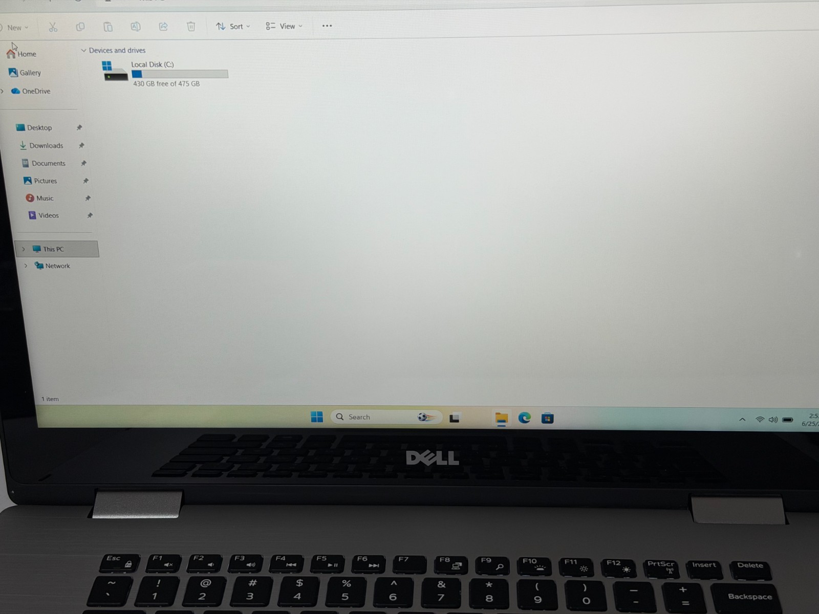Dell Inspiron 7579 Laptop 2-in-1 Touch 15.6″ i7-7500U 8GB RAM 512GB SSD Win11H