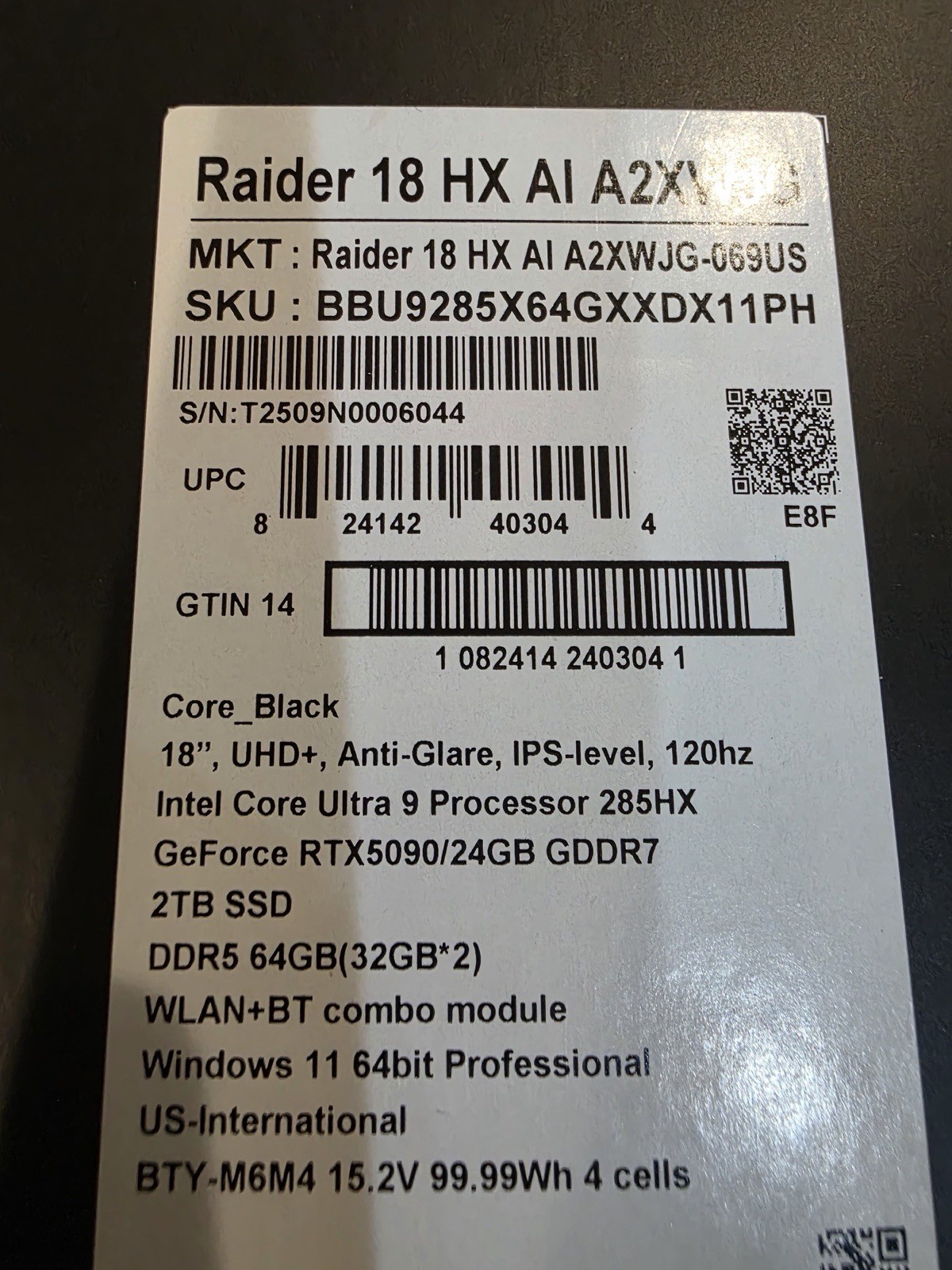MSI Raider 18″ RTX 5090 Gaming Laptop – Intel Ultra 9 285HX – 64GB DDR5 – 2TB