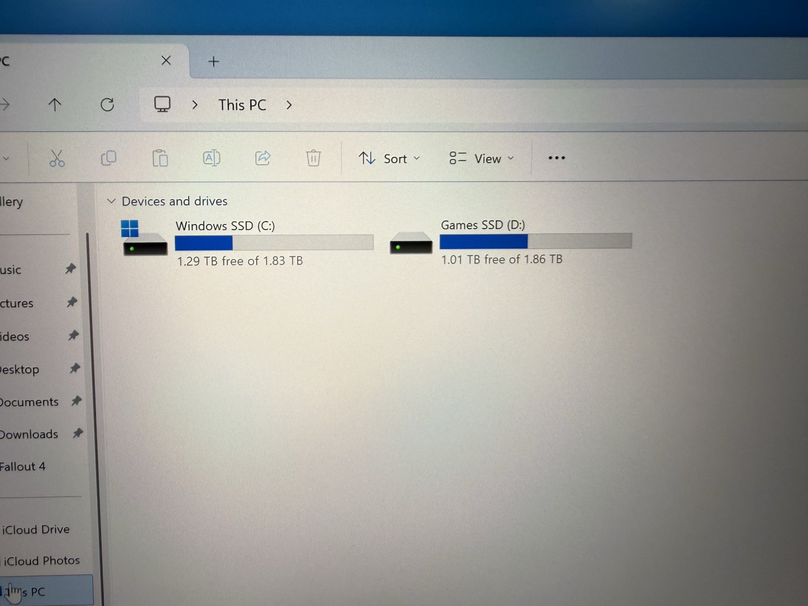 *Mint* Razer Blade 18 Corei9-14900HX, 64GB RAM, 4TB SSD, RTX 4090 16GB, 4K 200Hz