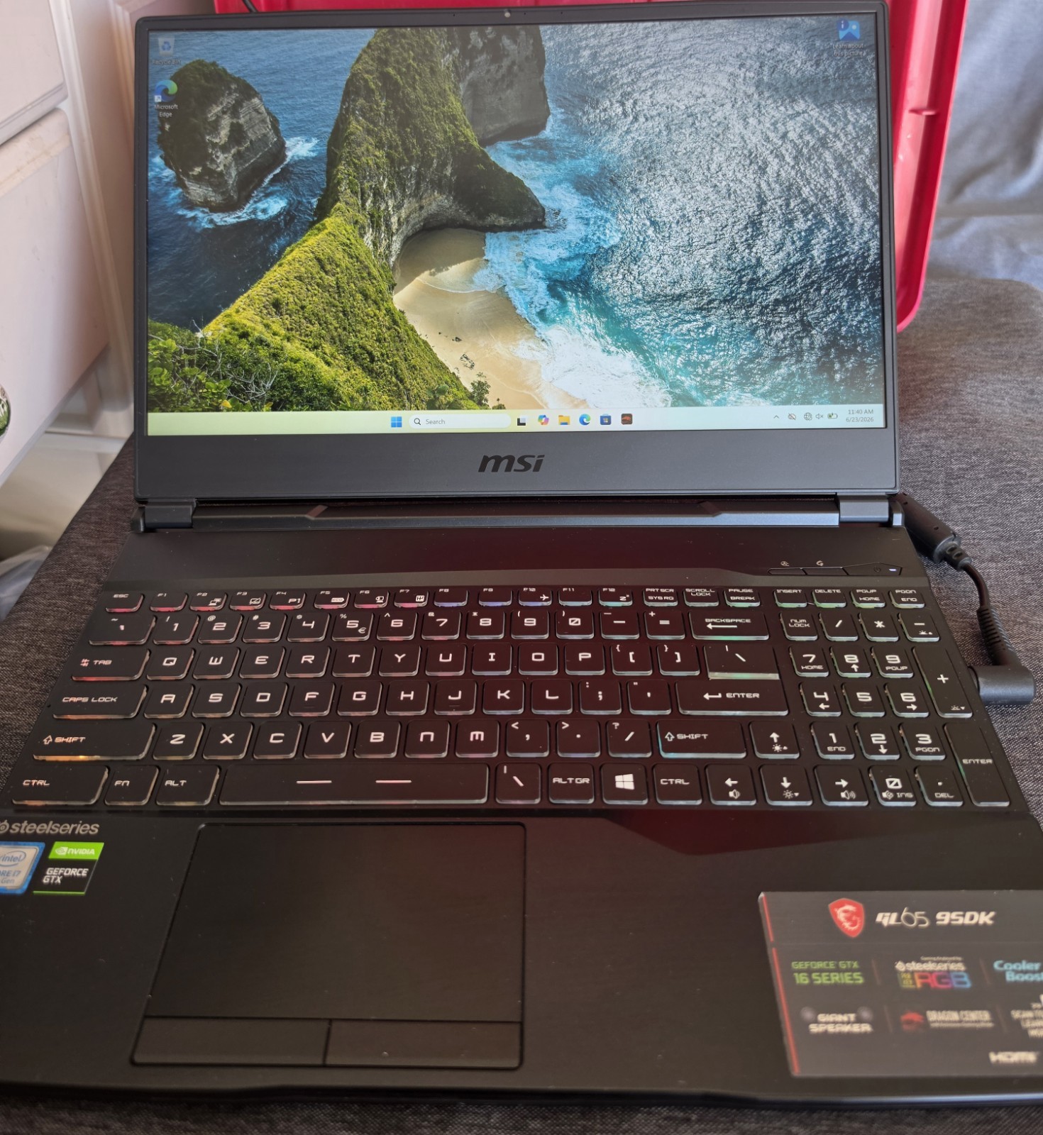 MSI GL65 9SDK 15.6″ 120Hz i7-9750H 32GB RAM 2.3TB SSD GTX 1660 Ti Win11