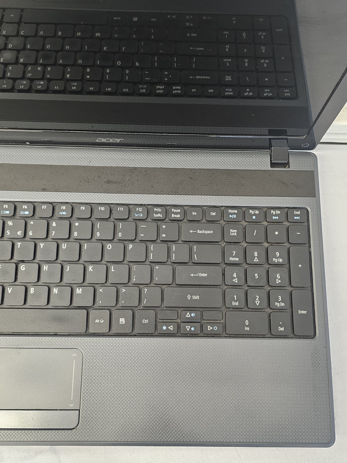 Acer Aspire 5250-0450 Laptop – AMD E-350 – 4GB RAM – 320GB – Windows 10