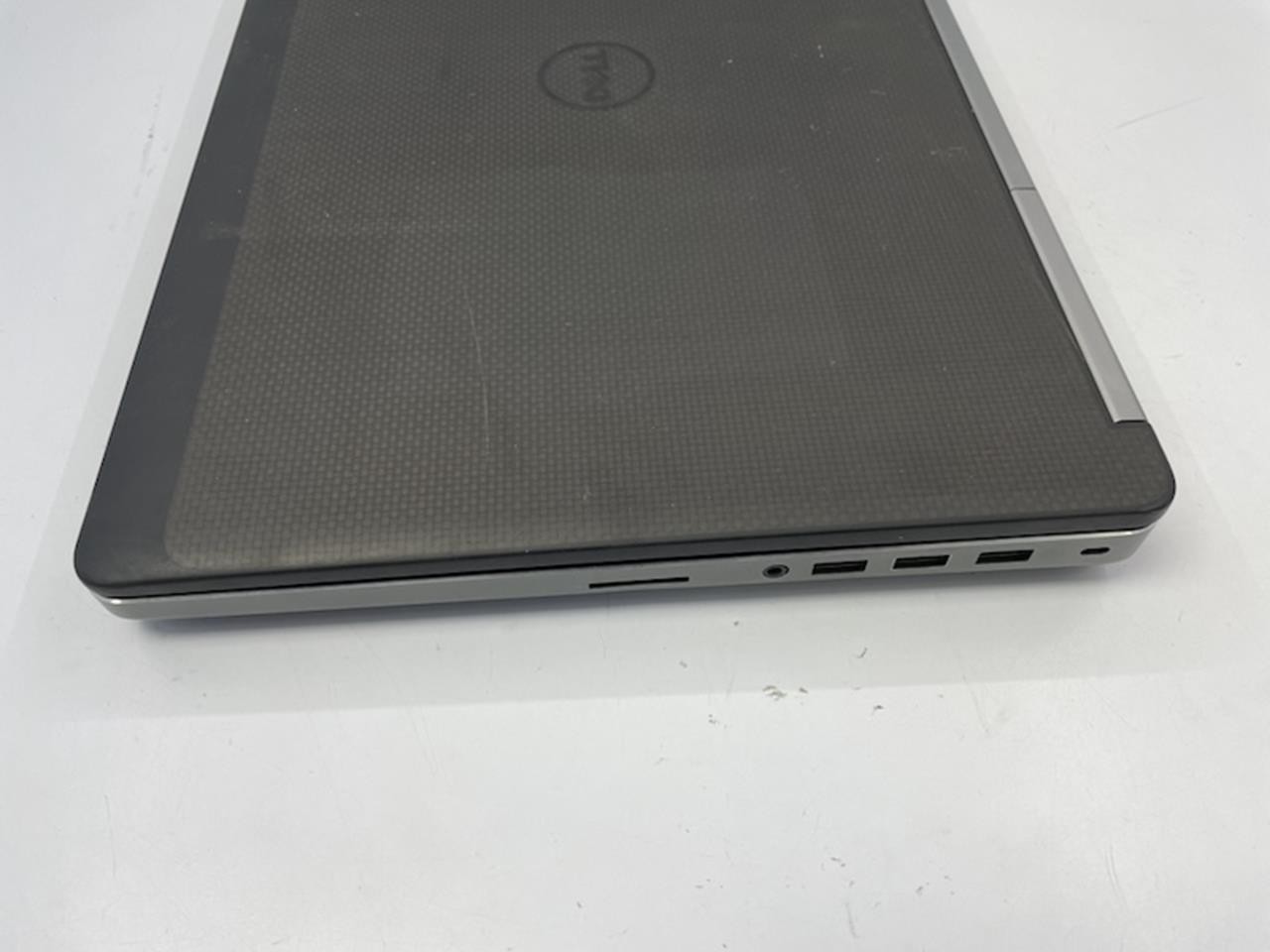 DELL PRECISION 7520 Laptop w/ INTEL CORE i7-7700HQ 2.80 GHZ + 32GB No HD/Battery