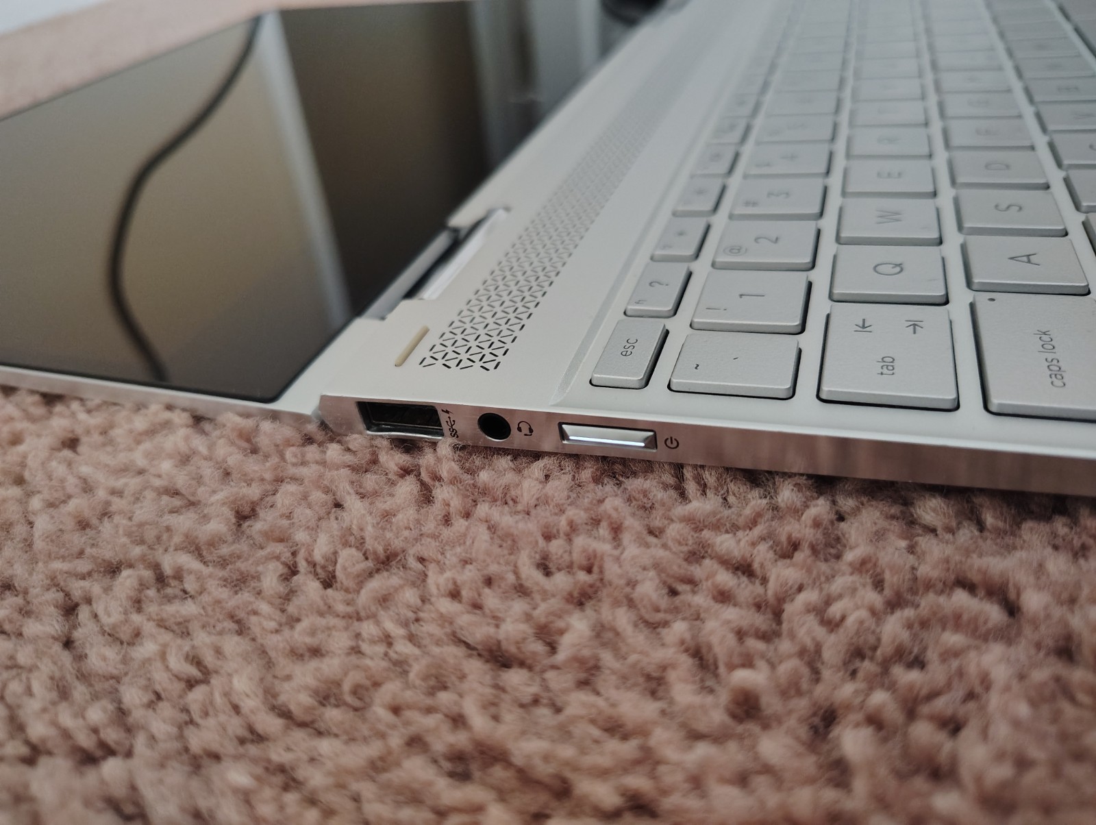 HP Spectre x360 13.3″ Intel i7 8GB 512GB SSD Touch/S NEW Battery Installed