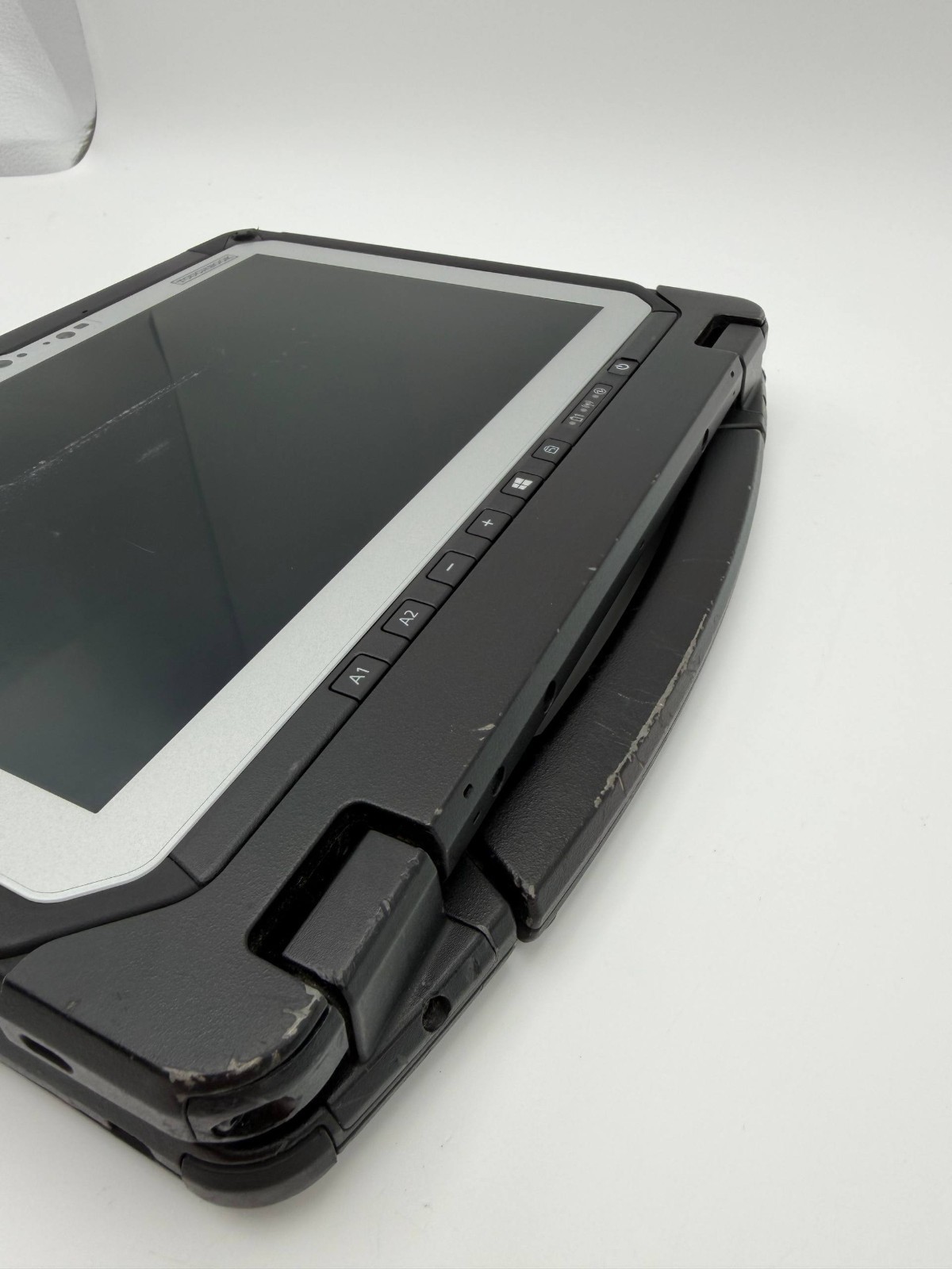 Panasonic Toughbook CF-20 MK2 i5-7y57 8GB 256GB Barcode Win10pro 2 batteries