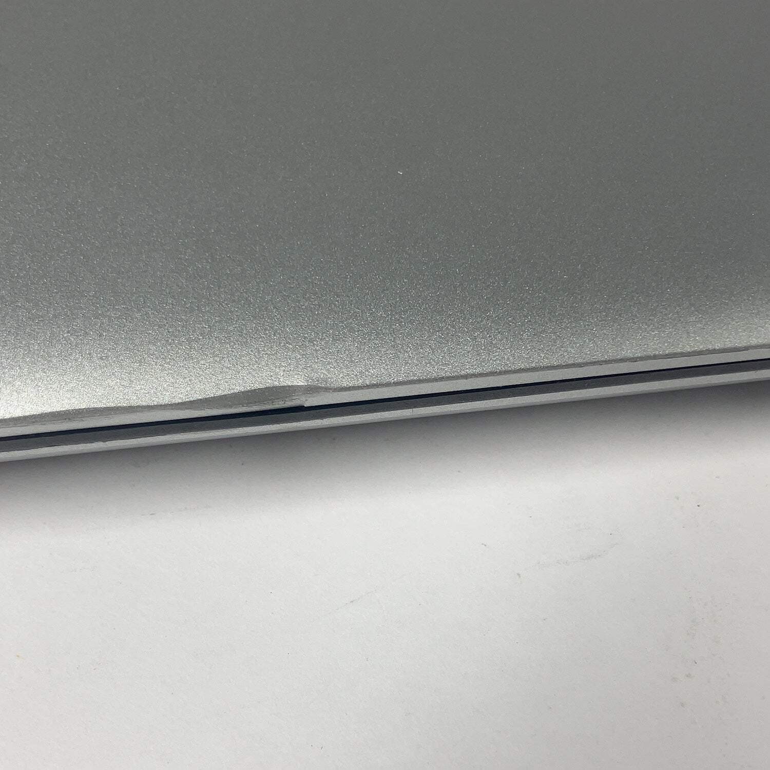 Dell Inspiron 5491 14″ i7-10510U 2.3GHz 8GB RAM 256GB SSD WIN 11