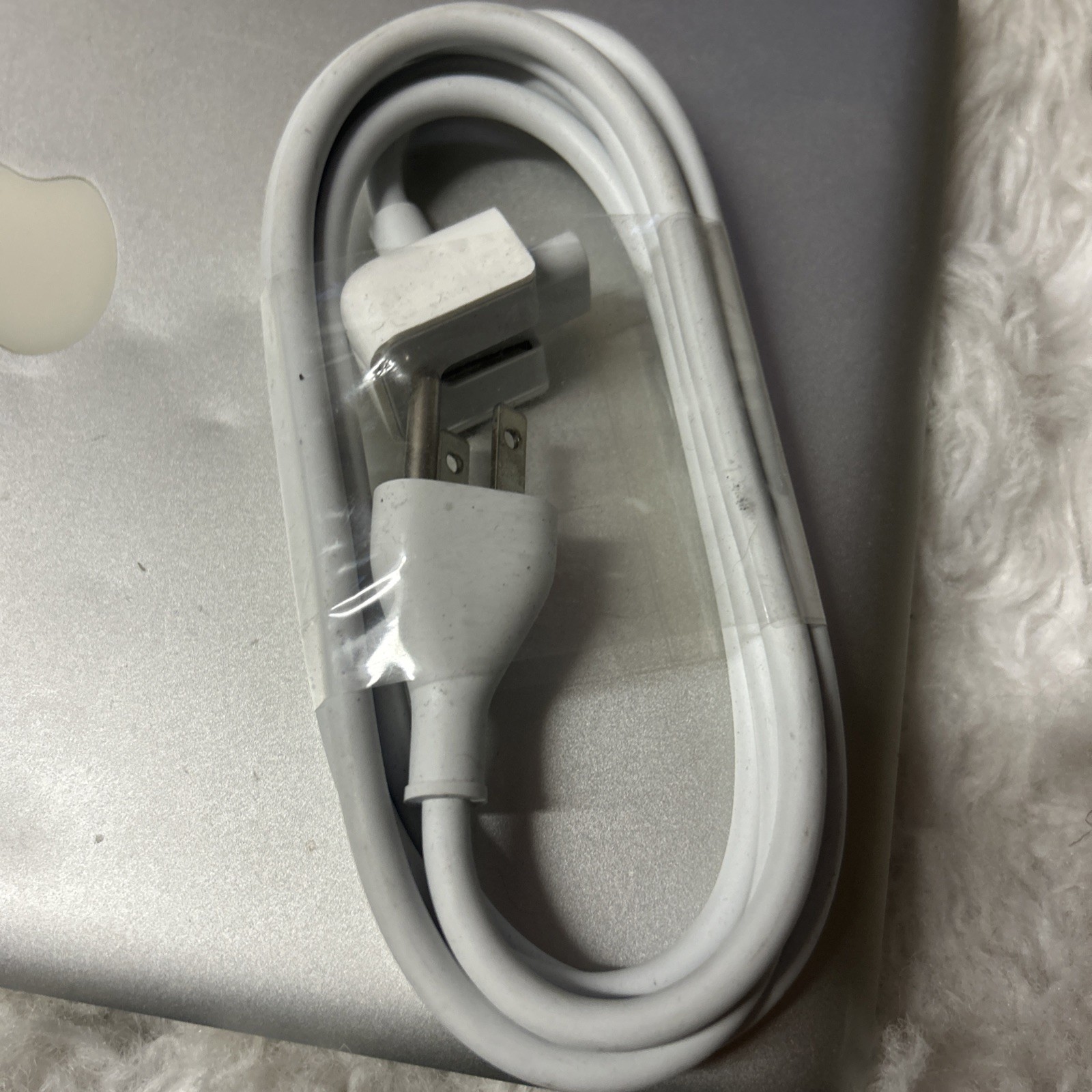 MacBook Pro (2011) Core i5 2.3GHz, 4GB RAM, 500GB HDD