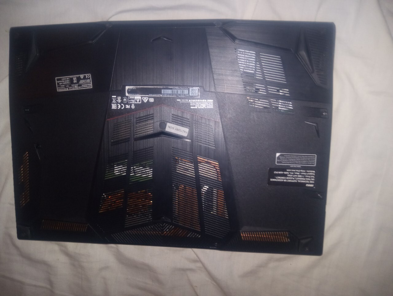 MSI GF65 Thin 9SD Laptop 8GB RAM, 512GB SSD, 2.4GHz Processor charger included