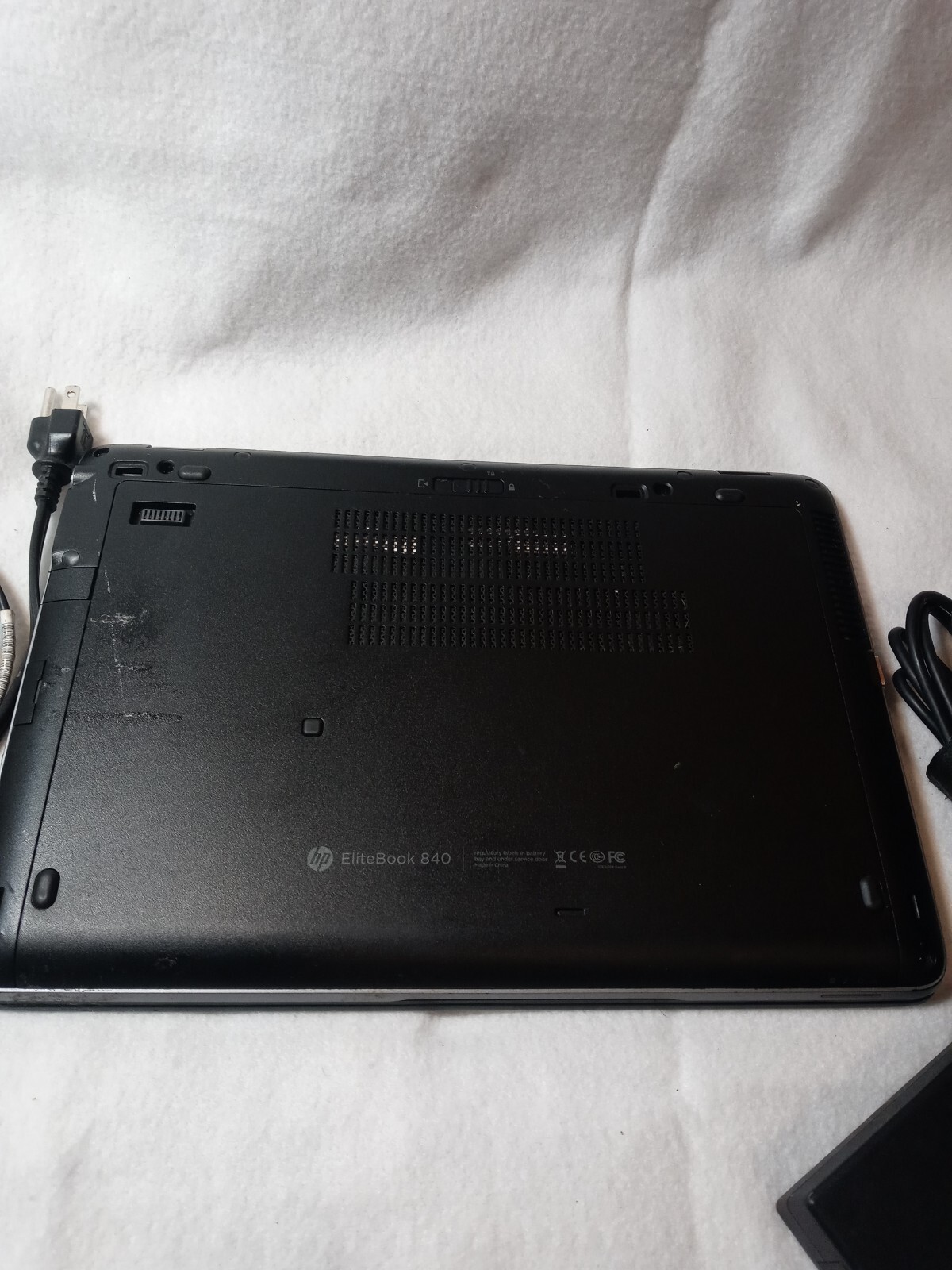 HP EliteBook 840 16″ – Tested – Works- W/ CHARGER