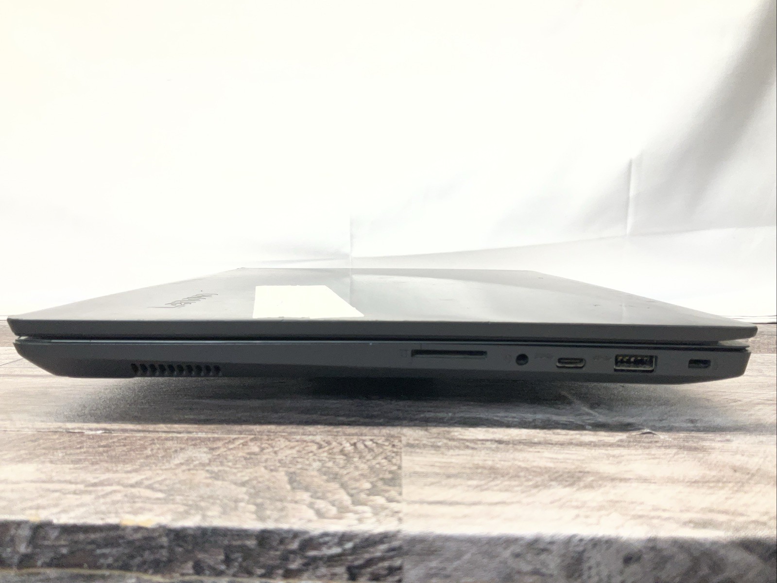 Lenovo V330-14ARR / Unknown Processor / No RAM / Laptop Notebook PC / A20