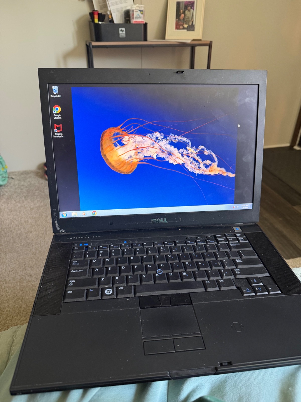 Black Dell Laptop – Latitude E6500 with charger