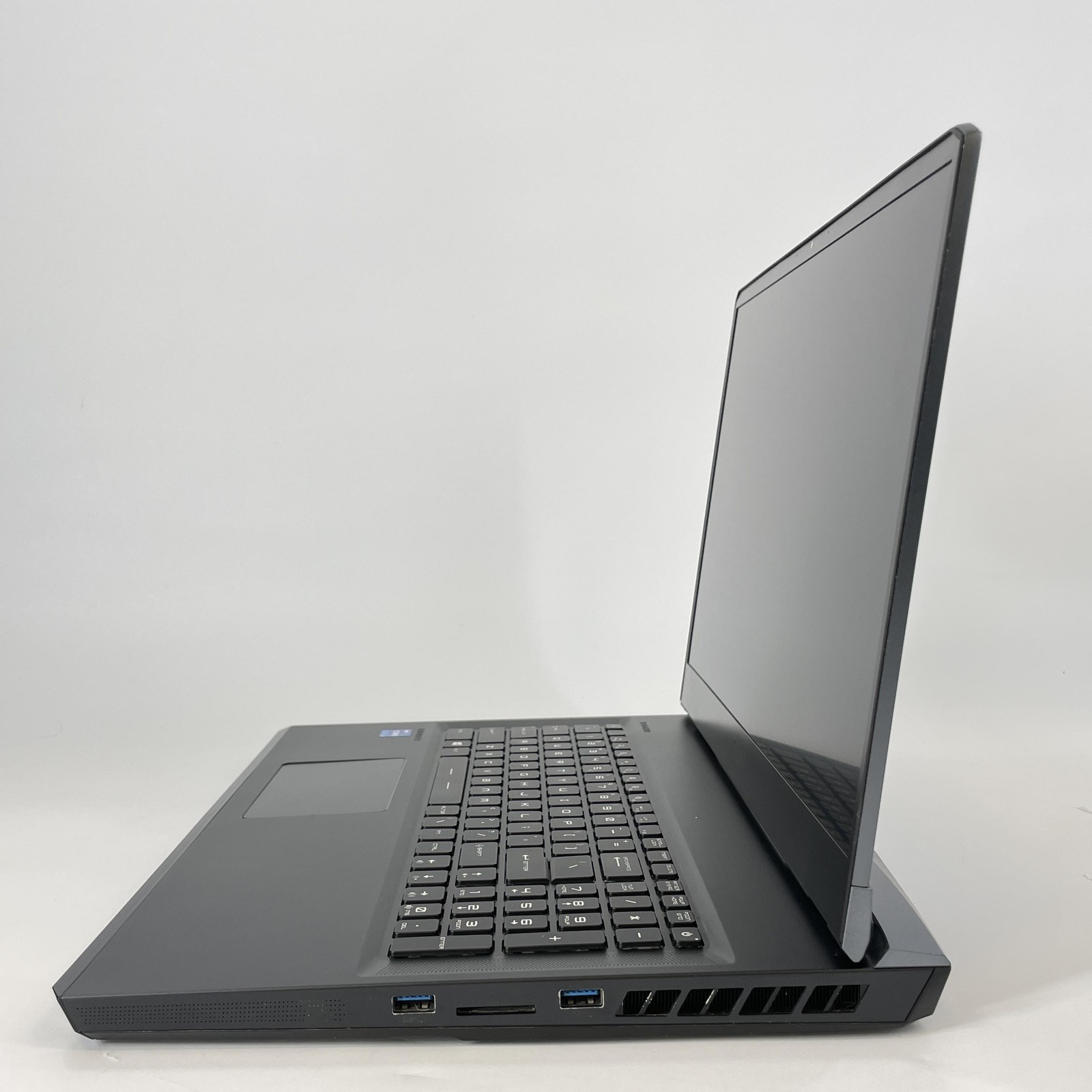 MSI Raider GE76 17.3 144Hz FHD i7-11800H 2.30GHz 16GB 1TB/512GB RTX 3080 Good