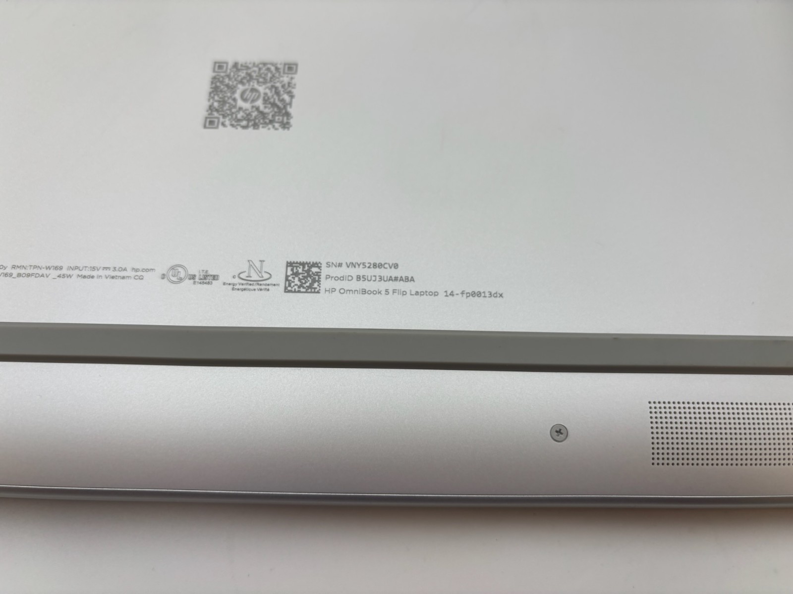 HP OmniBook 5 Flip Laptop 14-fp0013dx 14″ 512 GB SSD 8 GB RAM Core 5 120U