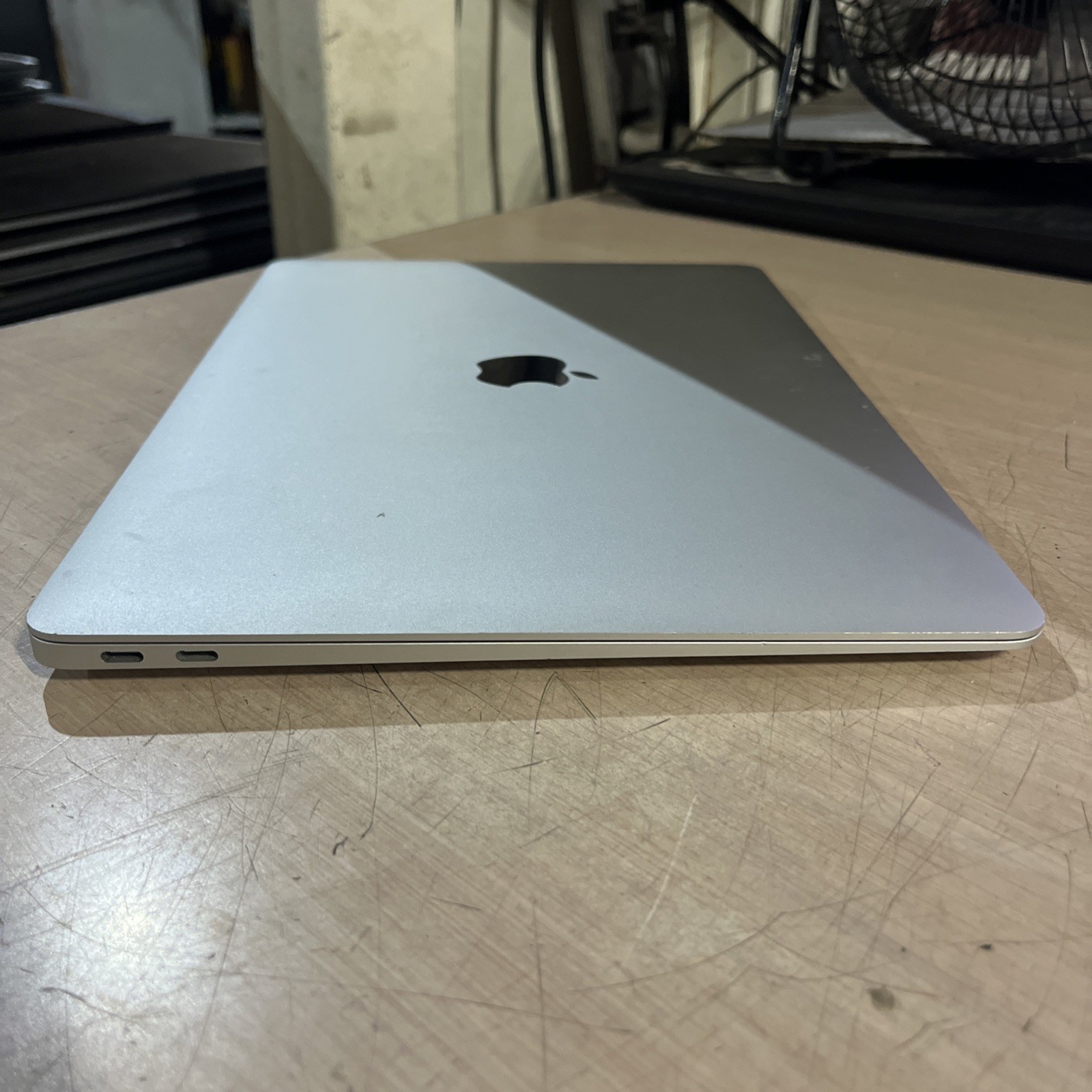 APPLE MACBOOK AIR 13′ SCISSOR, 2020 CORE I3-1000NG4 1.1GHZ 8GB RAM 256SSD