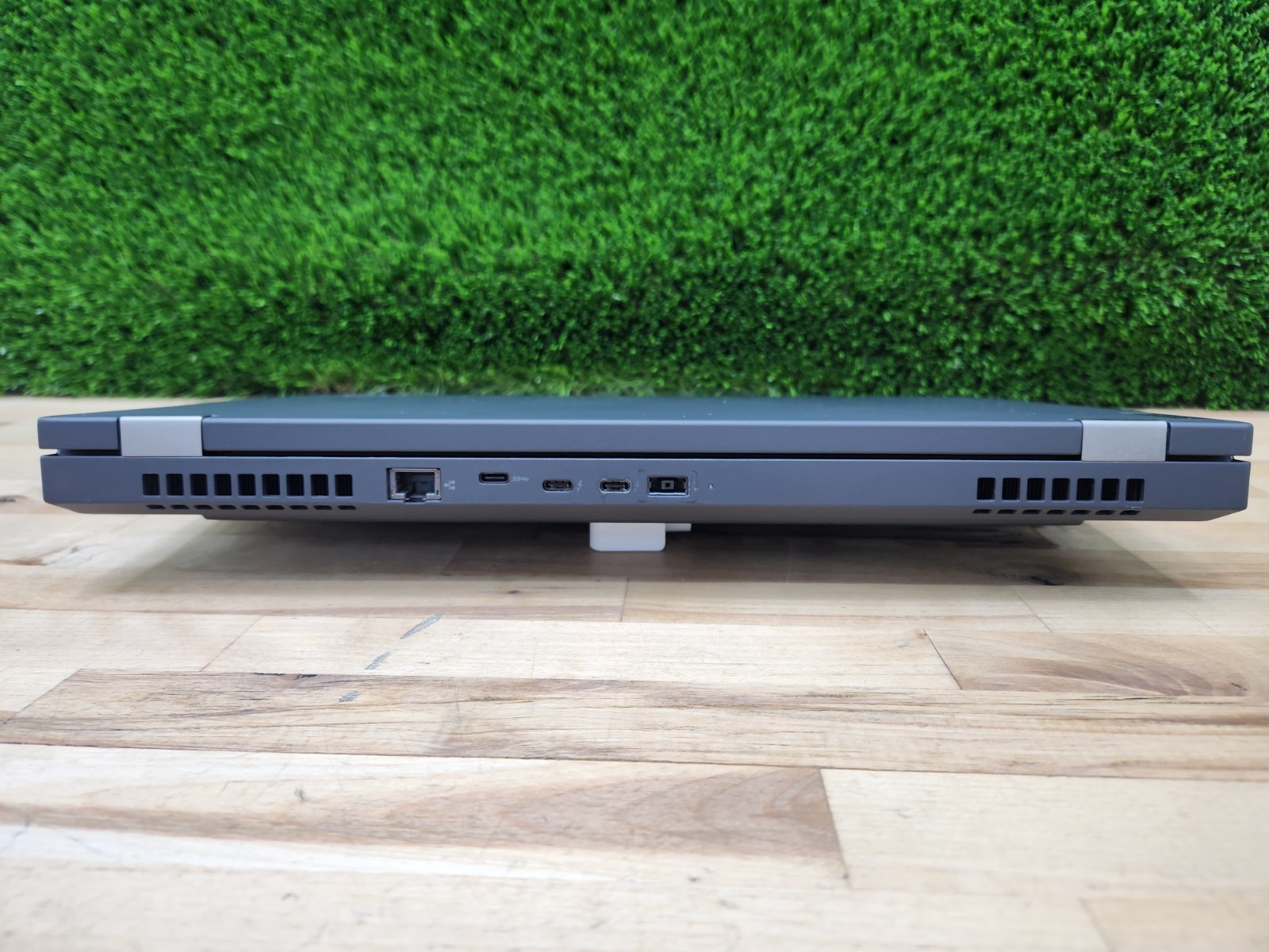 Lenovo ThinkPad P15 Gen 1 15.6″ i7-10750H 32GB 512GB SSD Quadro T2000 Win 11 P ~