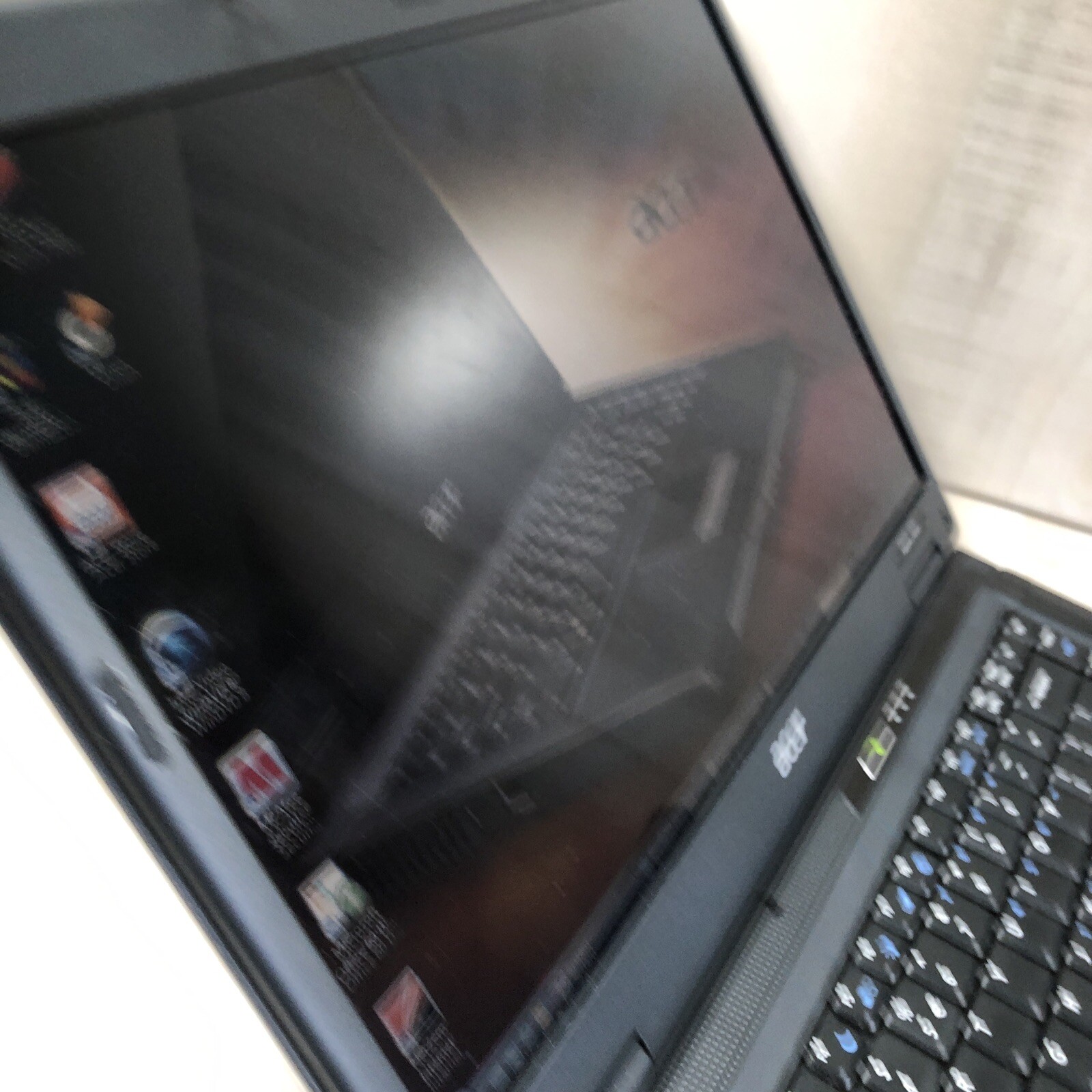 Acer Aspire 5515 15.4″ Laptop (AMD Athlon 2650e 1.6GHz, 3GB/80GB, Windows