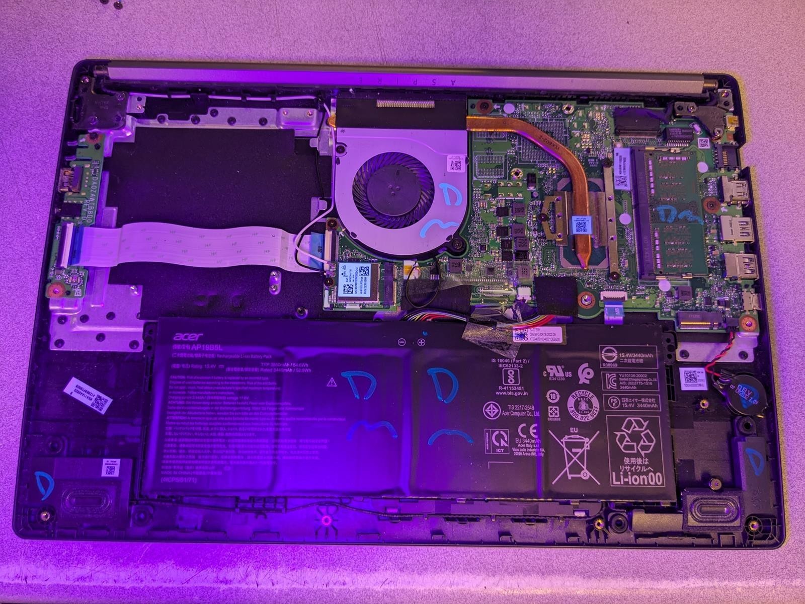 ACER ASPIRE 5 A515-55T-54BM i5-1035G1 @ 1.00GHz, 4GB RAM, NO HDD/OS – (PARTS)