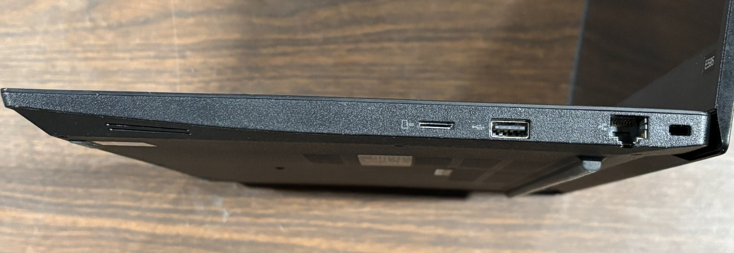 Lenovo ThinkPad E595 15.6″ 256GB SSD 8GB RAM Ryzen 5 3500U