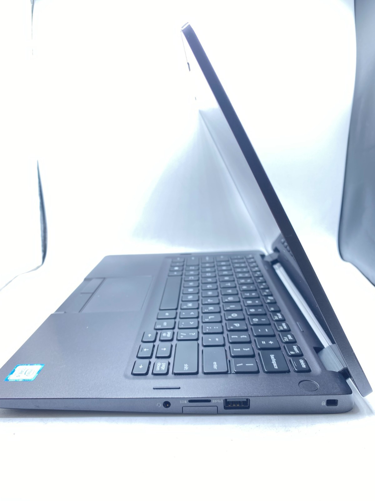 Dell Latitude 5300 2-in-1 13.3″ Touch Intel Core i5-8365U 16GB RAM 256GB