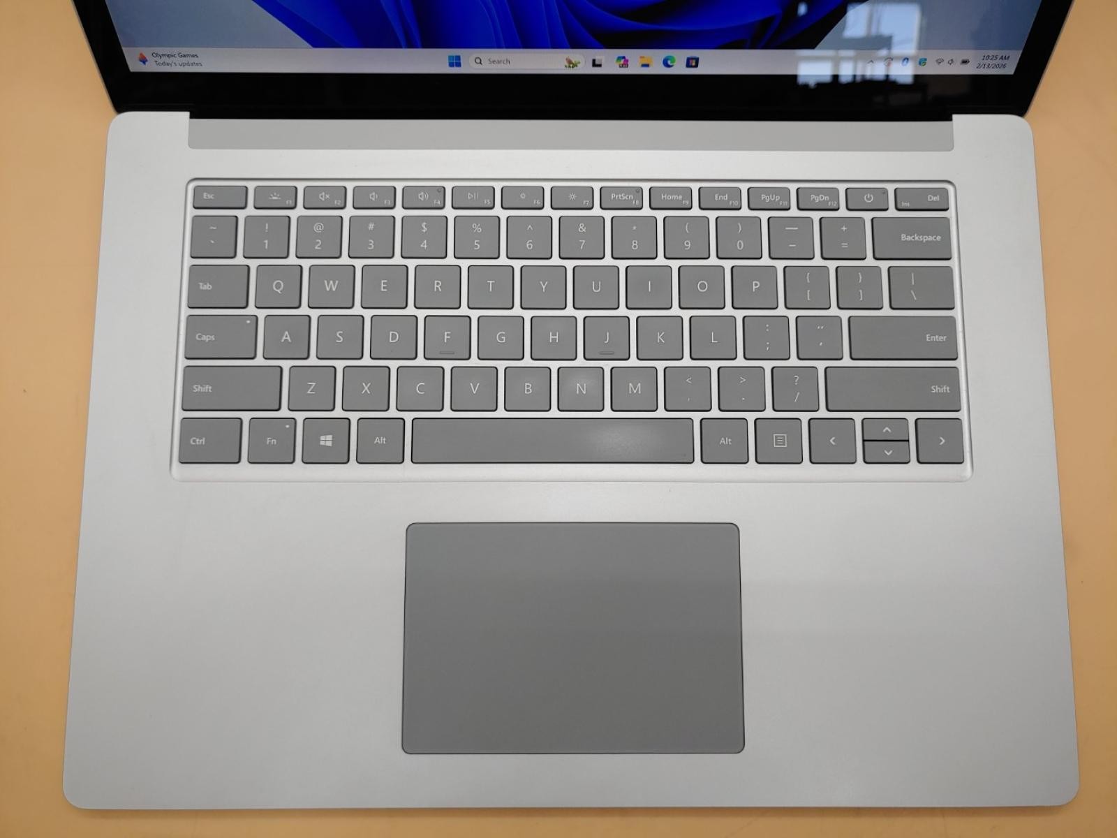 Microsoft Surface Laptop 3 15″ Intel i5-1035G7 8GB 256GB Win11Pro *NO A/C* *READ