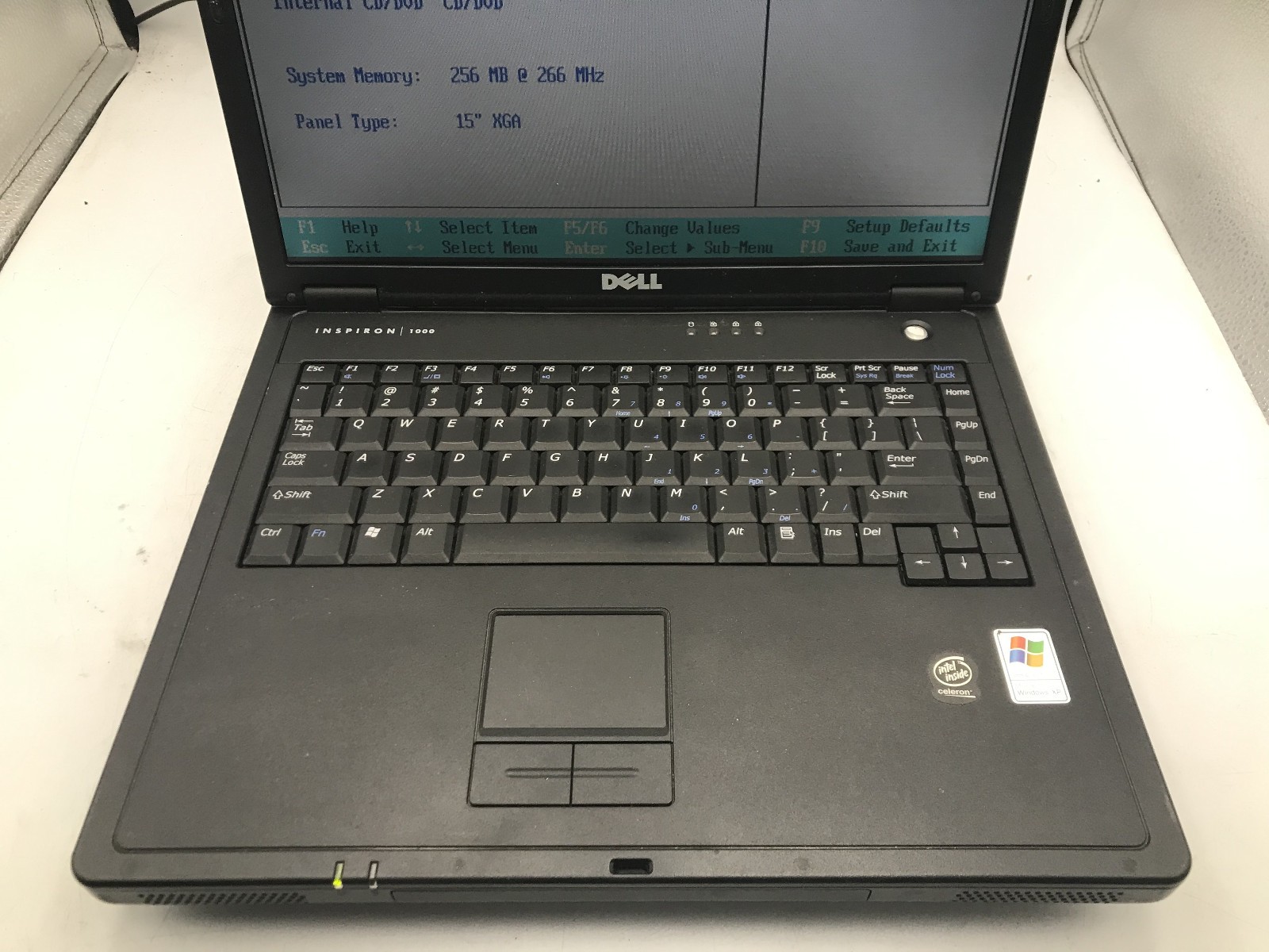 DELL INSPIRON 1000 – BOOTS TO BIOS – INTEL CELERON 2.2MHZ – 256MB RAM – READ -BB