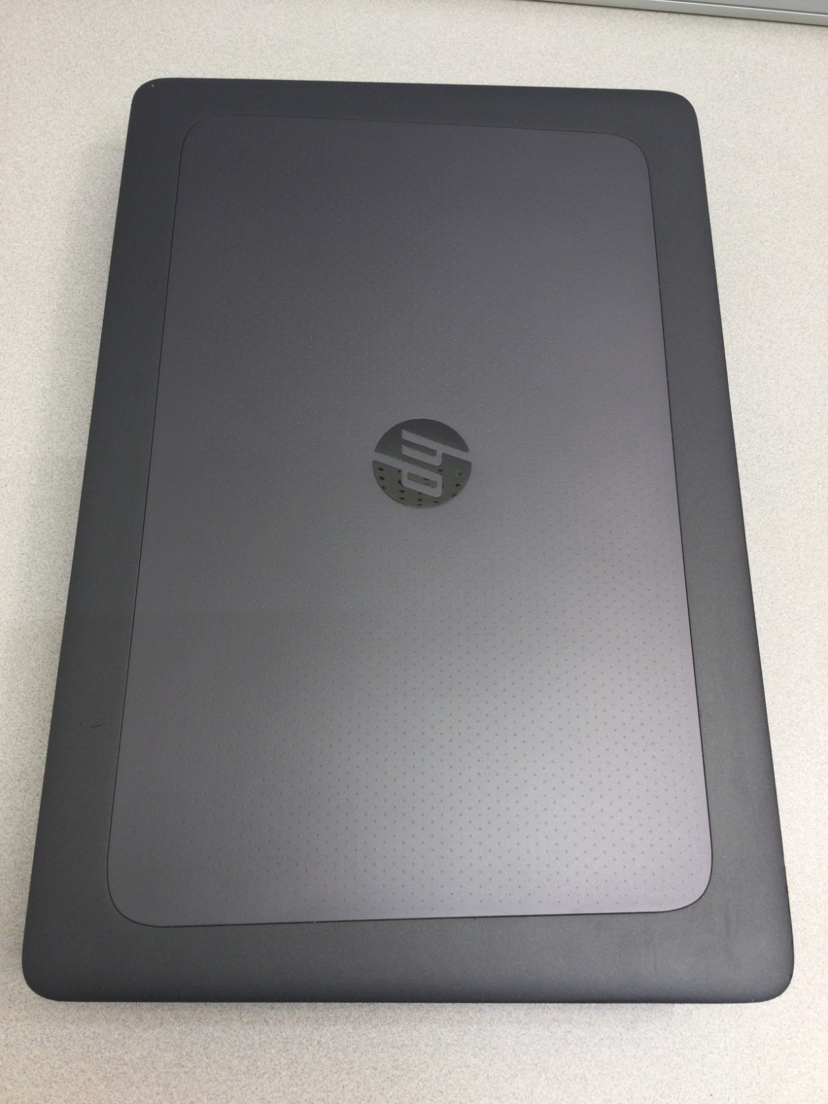 HP ZBook 17 G3 core i7 6th gen 2.60ghz 128GB SSD 12GB RAM 17.3” WIN 11 PRO