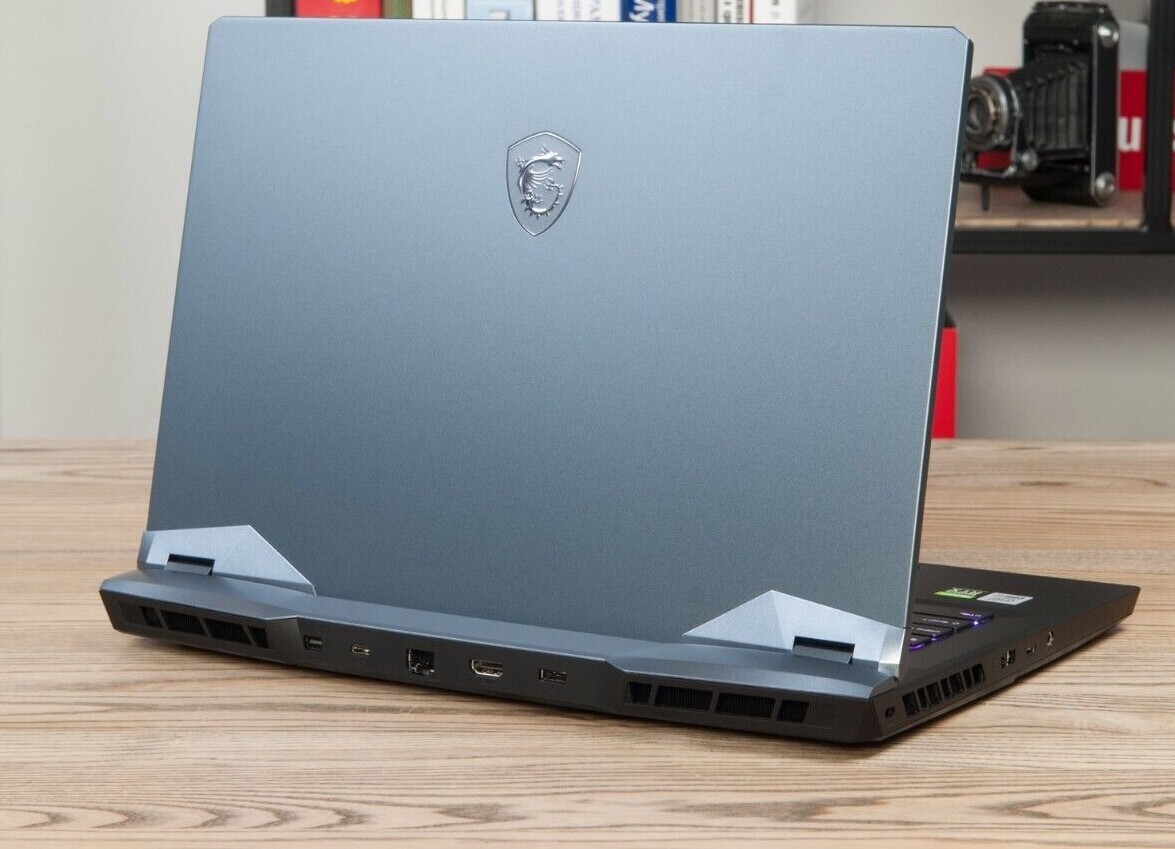 MSI GE66 Raider 10UG-211 15.6″ (1TB SSD, Intel Core i7-10870H, 2.20GHz, 32GB…