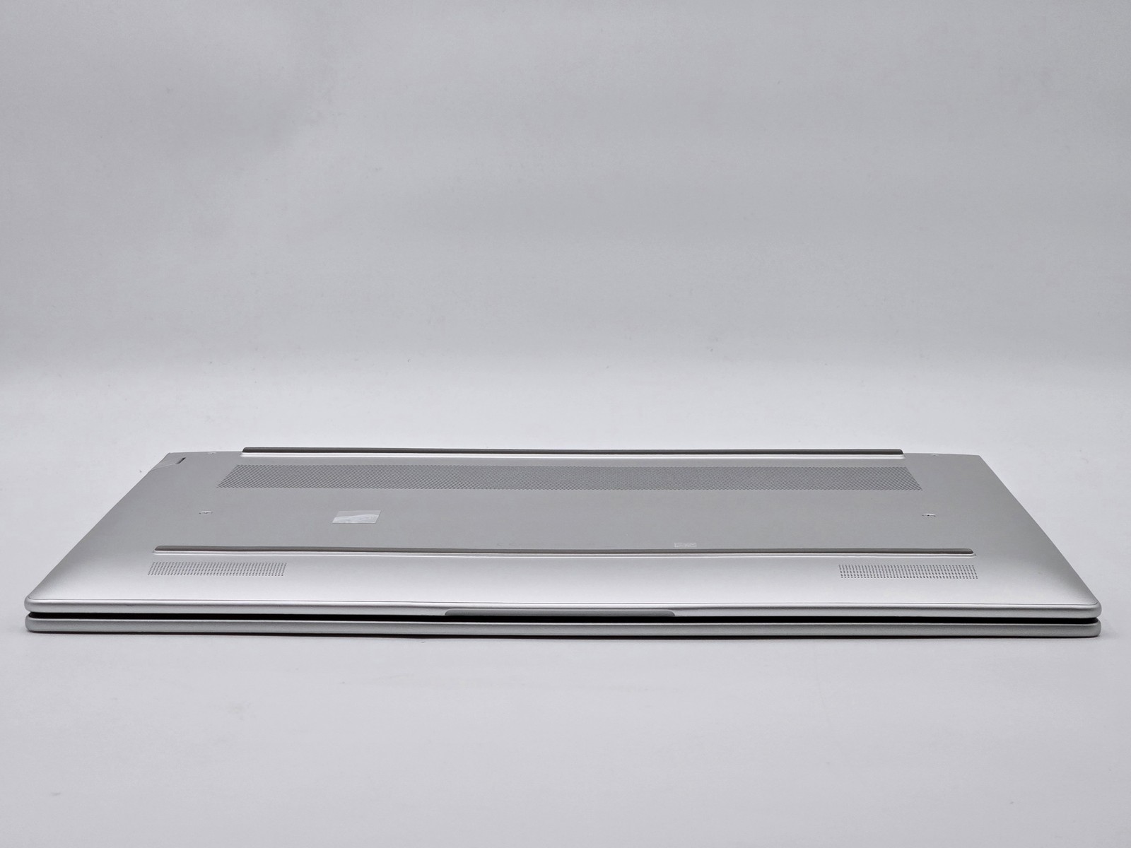 HP EliteBook 660 16 G11 Ultra 7 165H RTX 2050 32GB 512GB LTE Grade C