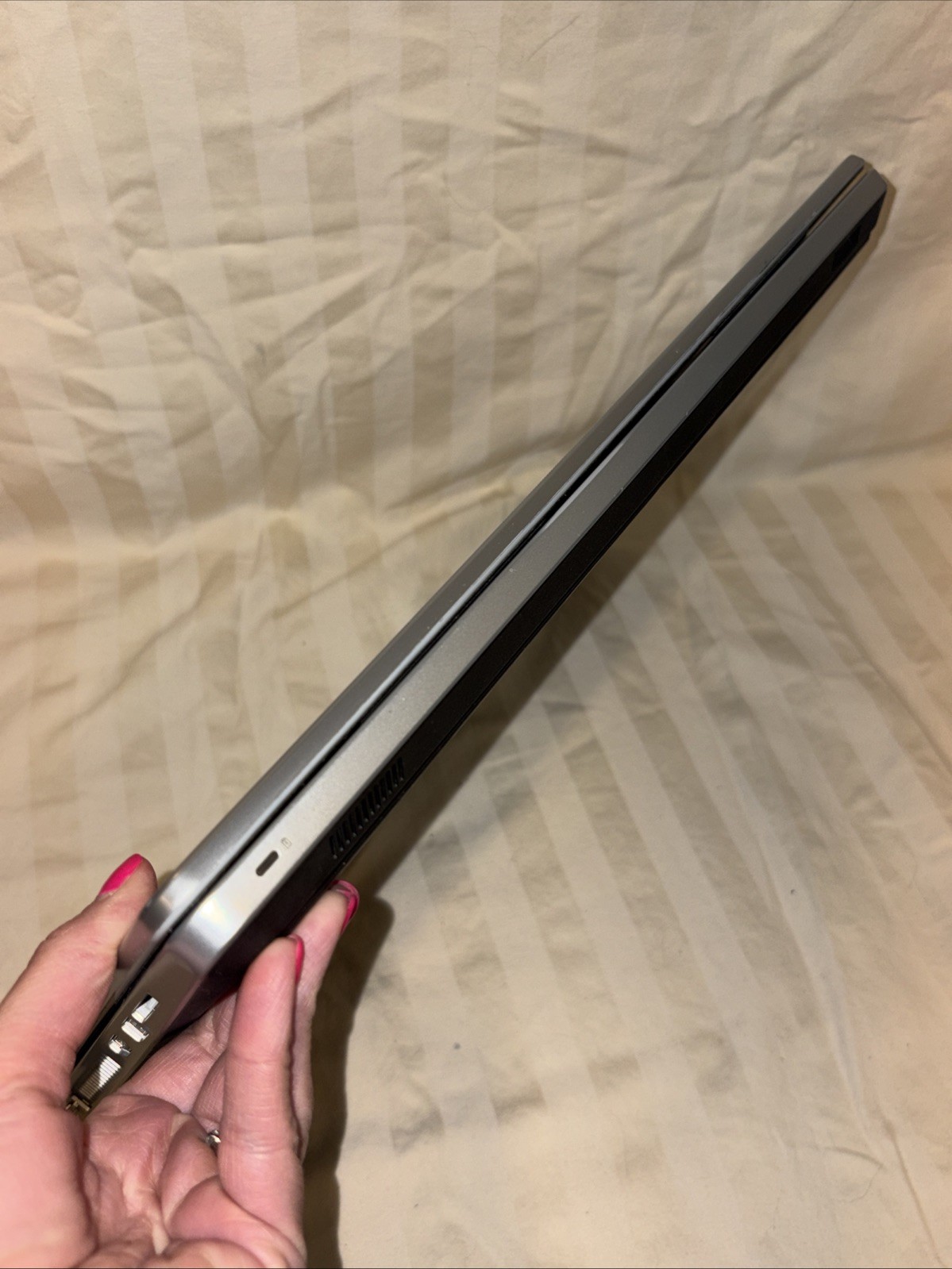 Dell Inspiron 15 i5558 15.6″ Notebook – i5-4210U 1.70 GHz, 4 GB, 500 GB, Win 10