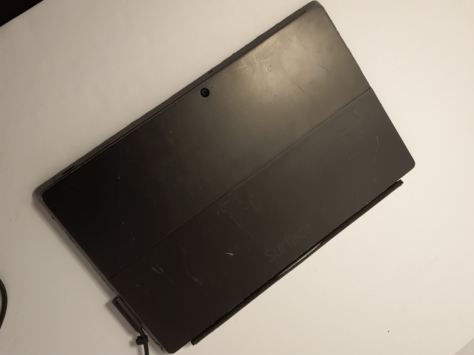 Microsoft Surface Pro 2 1601 10.6in (128GB SSD, Intel Core i5-4300U, 1.90…