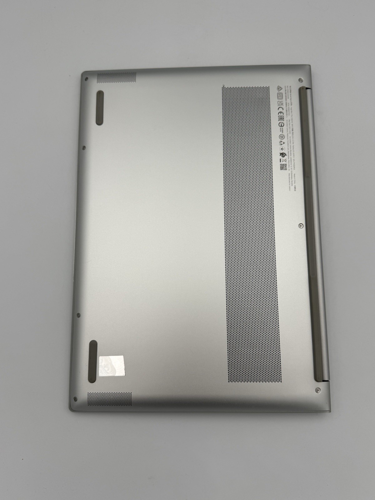 Lenovo Yoga Slim 7 Pro 14ACH5 – 14” 2.2K | Ryzen 9 5900HX | 16GB RAM | 1TB – 34C
