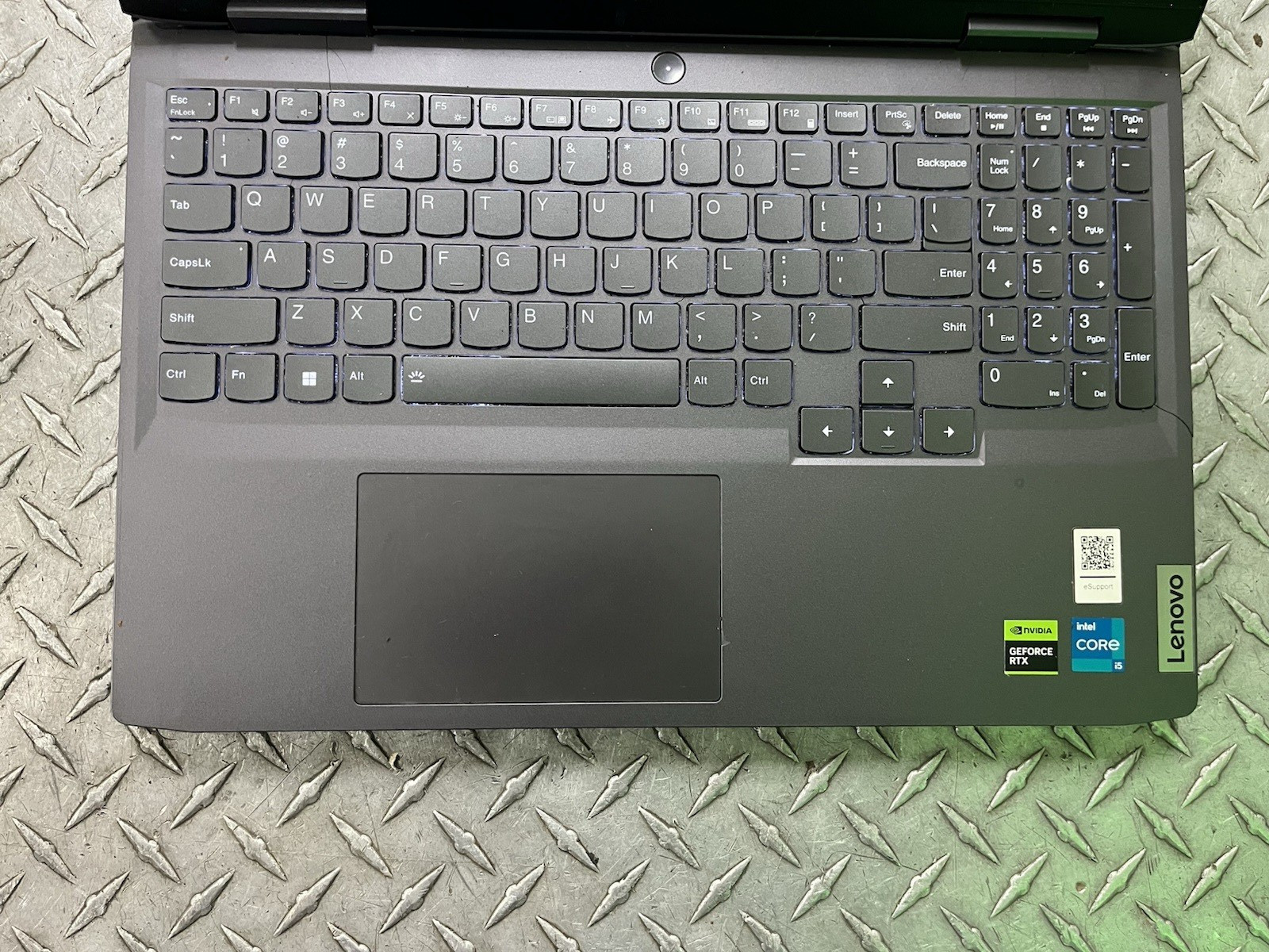 Lenovo LOQ 15IRH8 1TBSSD Intel Core i5-13420H 2.1GHz 8GB NVIDIA GeFORCE RTX 3050