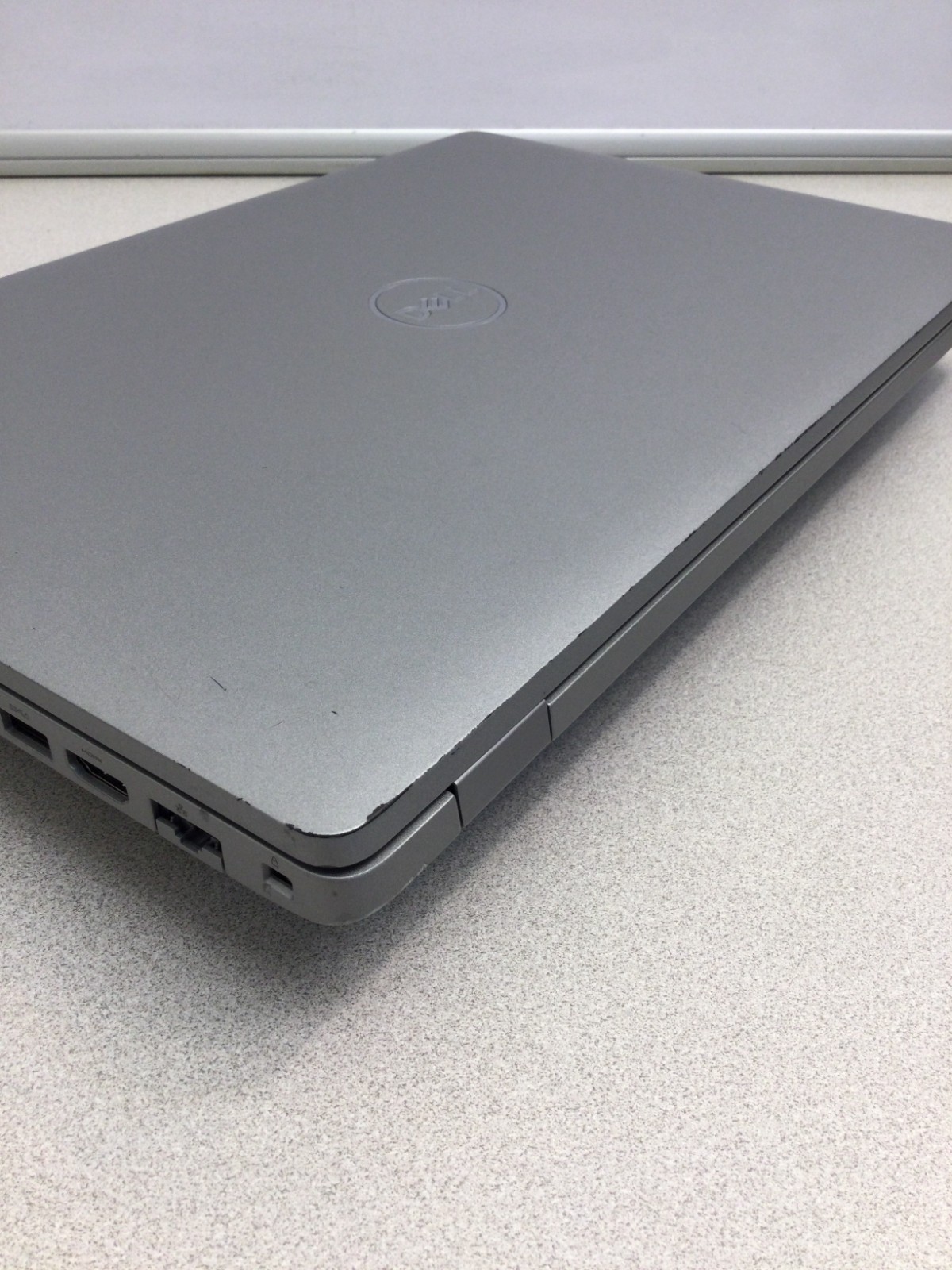 DELL latitude 5510 core i5 10th gen 1.60ghz 1`5.6” 8GB RAM 128GB SSD WIN 11 PRO