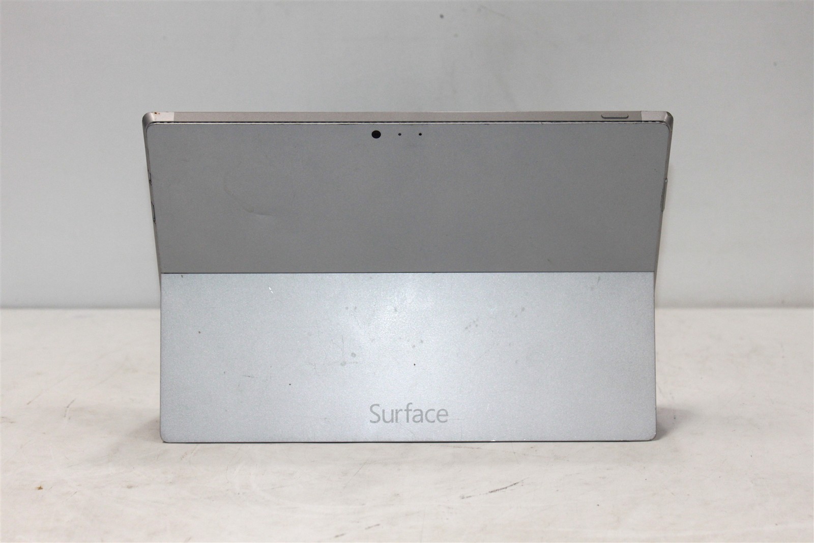 Microsoft Surface Pro 3 12.3″ Intel i5-4300U 1.90GHz 4GB DDR4 Ram SSD 128GB W11