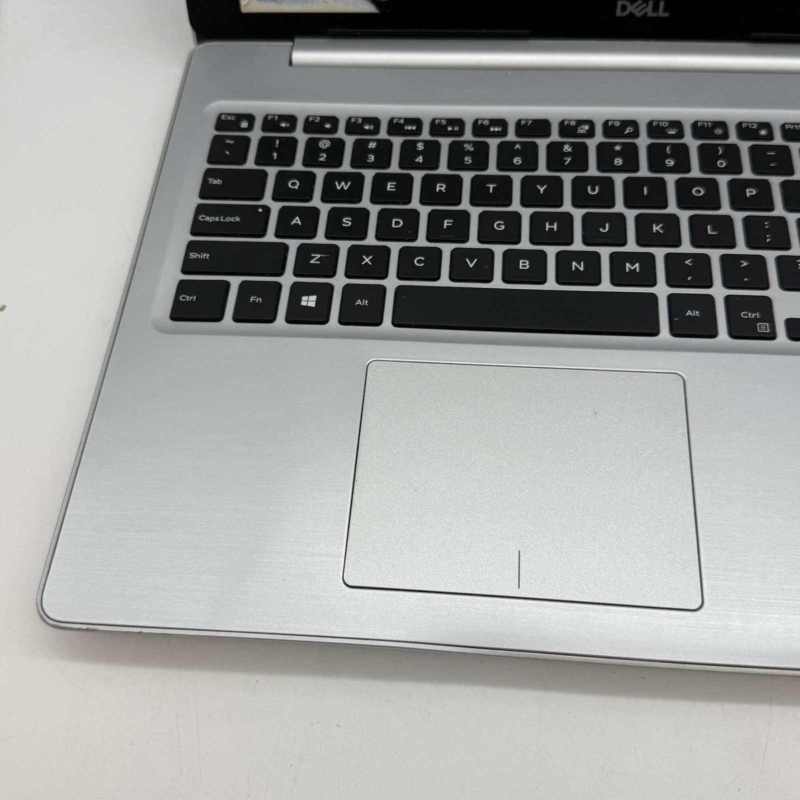 Dell Inspiron 5570 15.6 FHD i7-8550U 1.80GHz 12GB 128GB SSD/1TB HDD READ! – L47