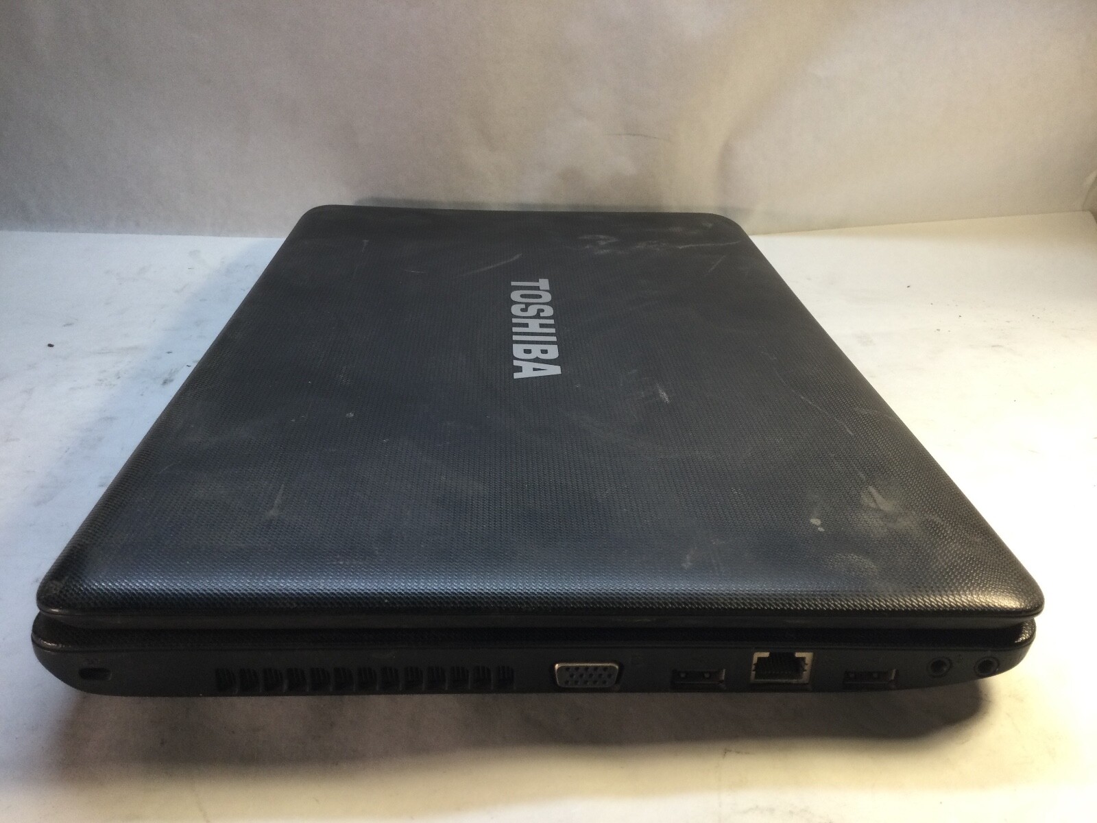 Toshiba Satellite C655D 15″ Laptop AMD E-240 -DOES NOT POWER – MZ