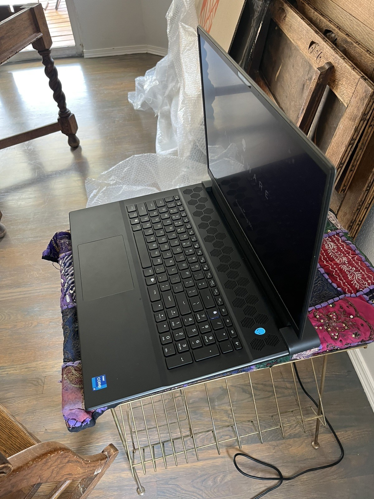 laptop gaming-Alienware m18 R2- i7 14th gen,-64GB RAM, 1TB SSD, NVIDIA 4060