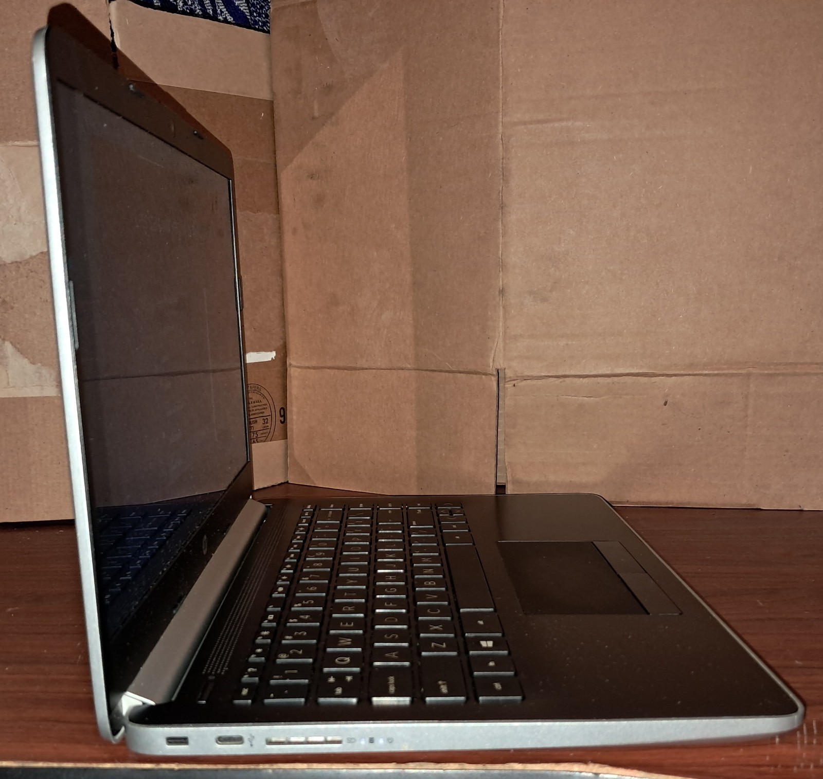 HP 14-dk0002dx 14″ Laptop AMD A9 8GB RAM 128GB SSD Windows 10 Ready
