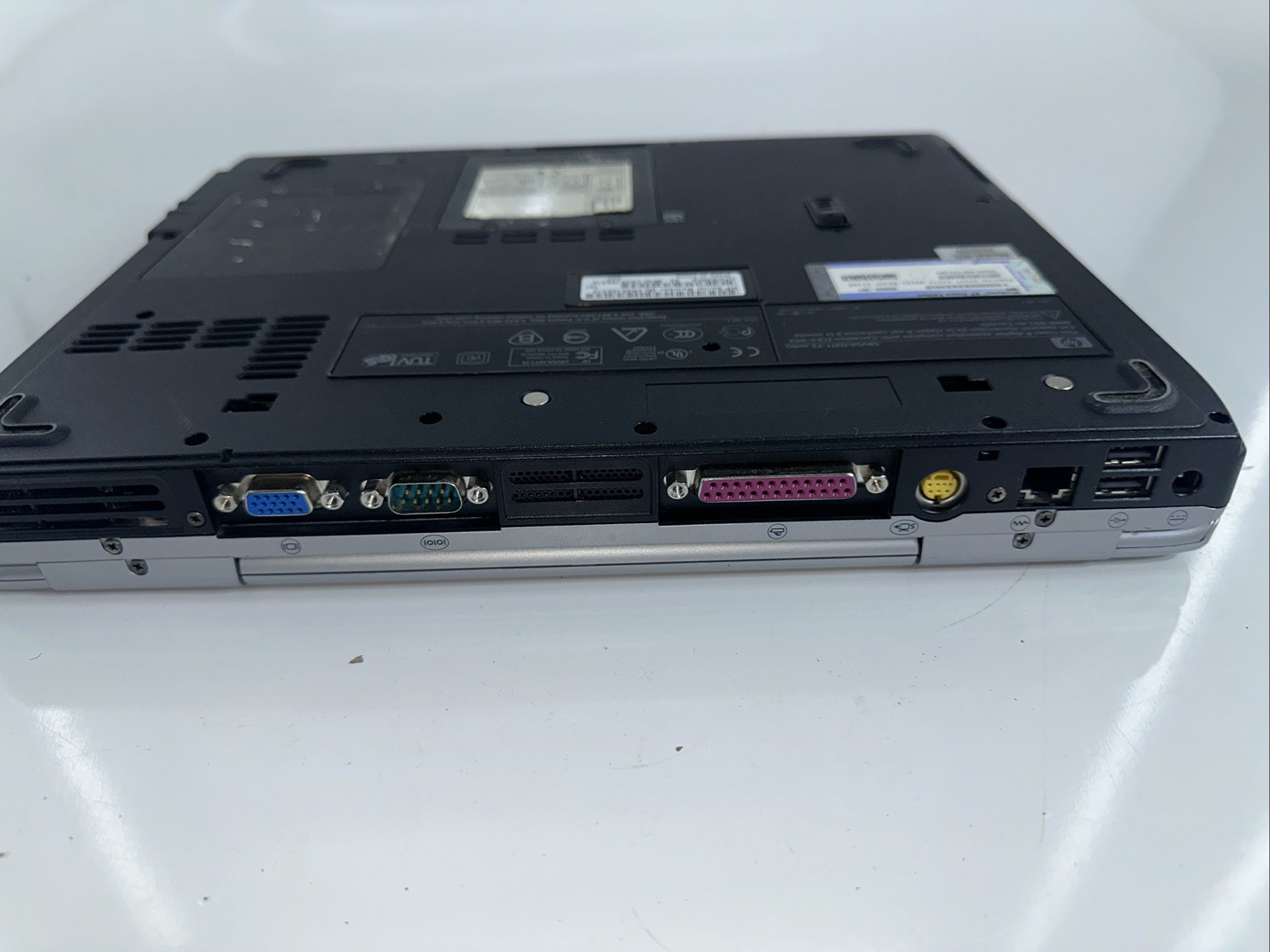 HP Pavilion ze4200 Laptop