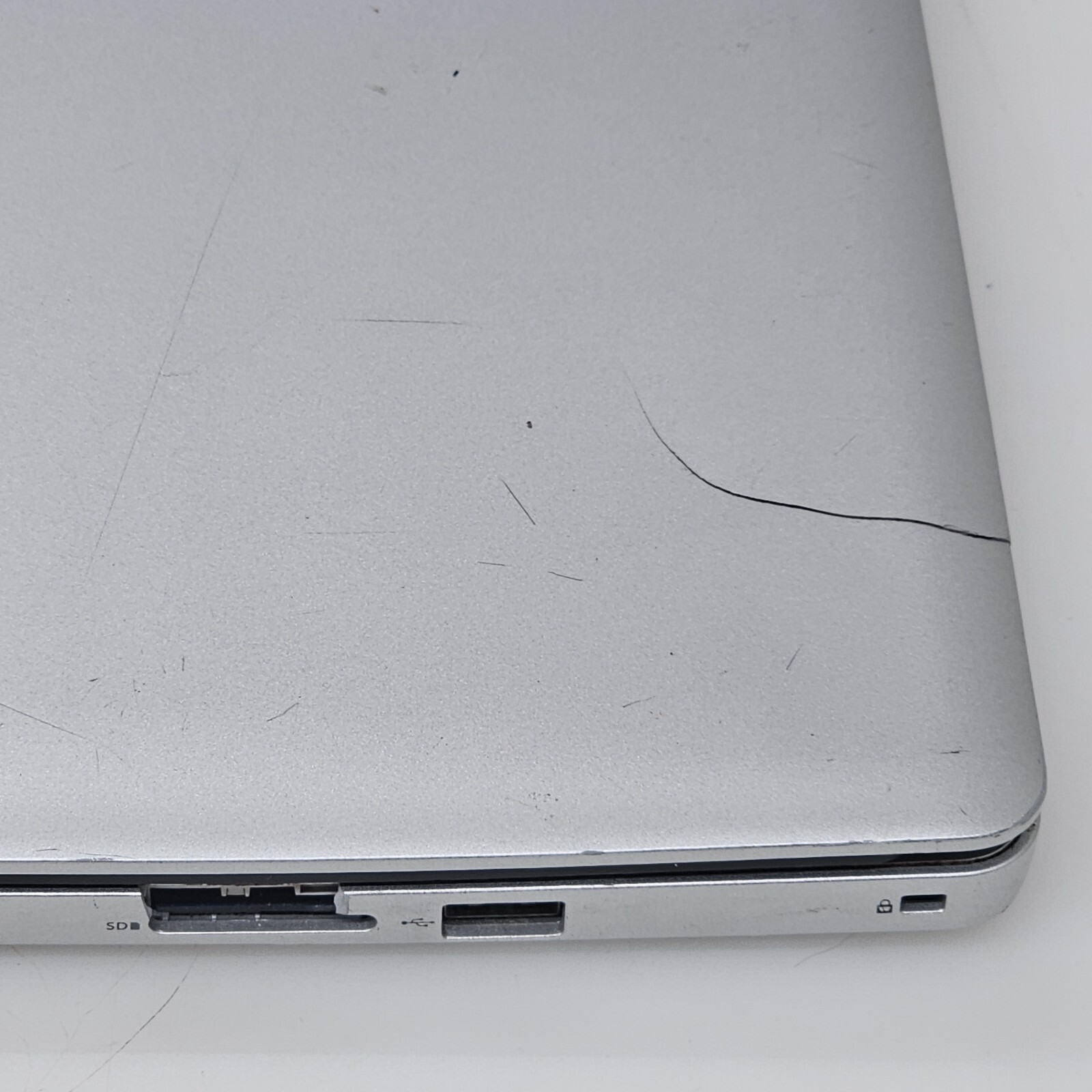 DELL INSPIRON 5575 AMD RYZEN 5 2500U @ 3.60GHz 8GB RAM HDD/SSD*FOR PARTS/REPAIRS