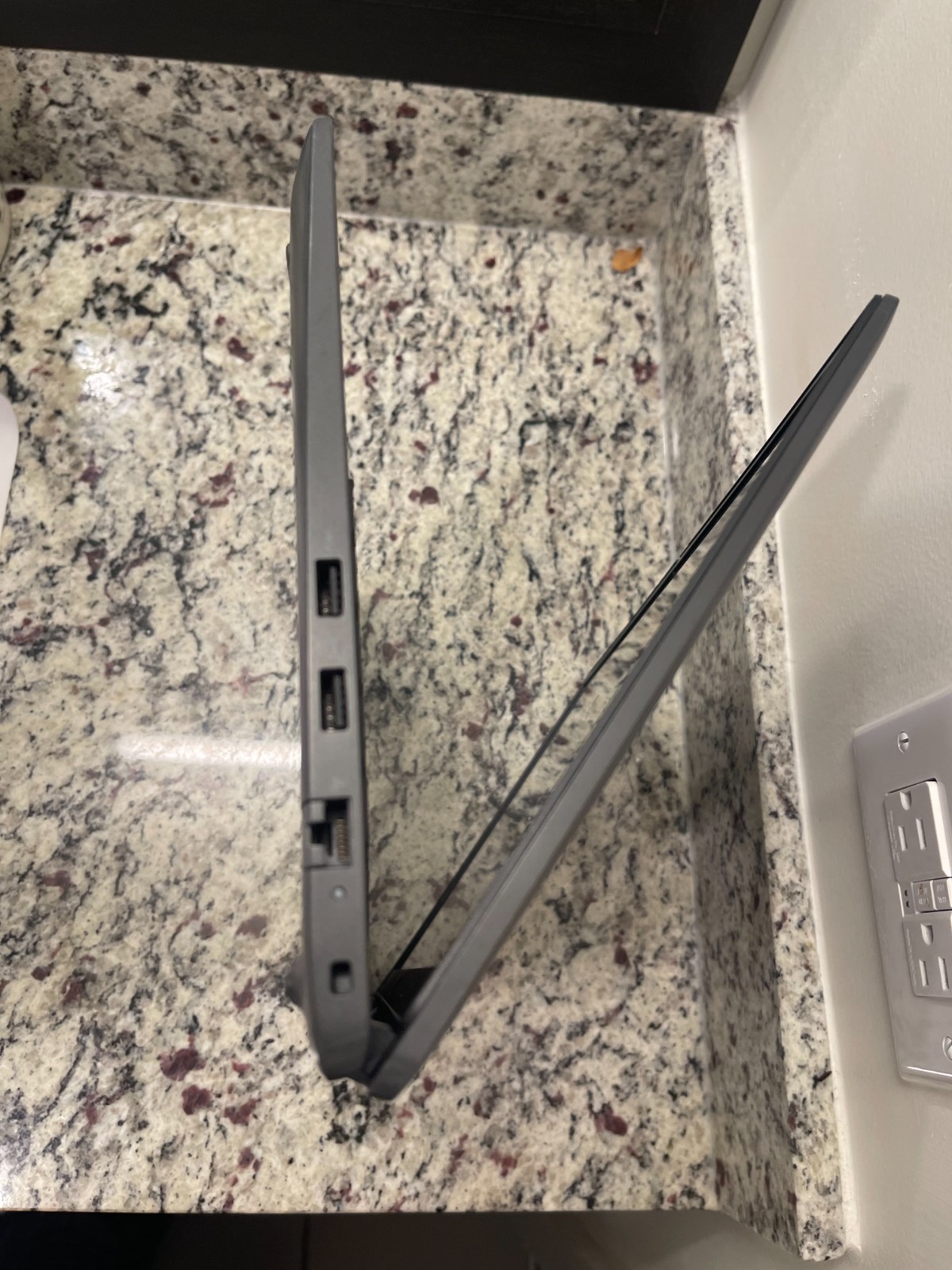 Dell Latitude 3450 14″ i7-1355U@1.70GHz, 16GB RAM, 512GB M2, Win 11 Pro