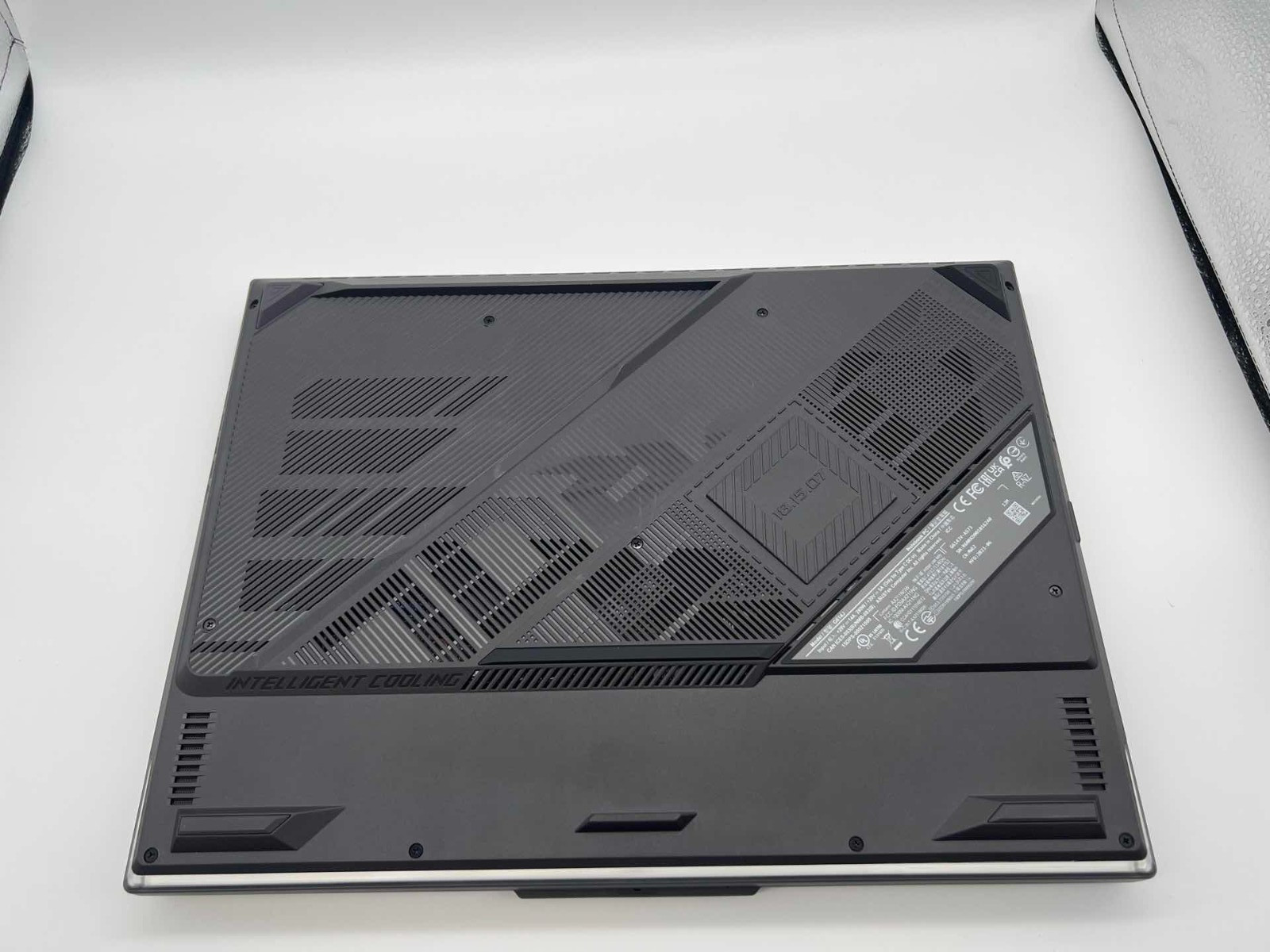 ASUS ROG Strix G16 16″ 165Hz Gaming Laptop i7 16GB 512GB SSD Gray
