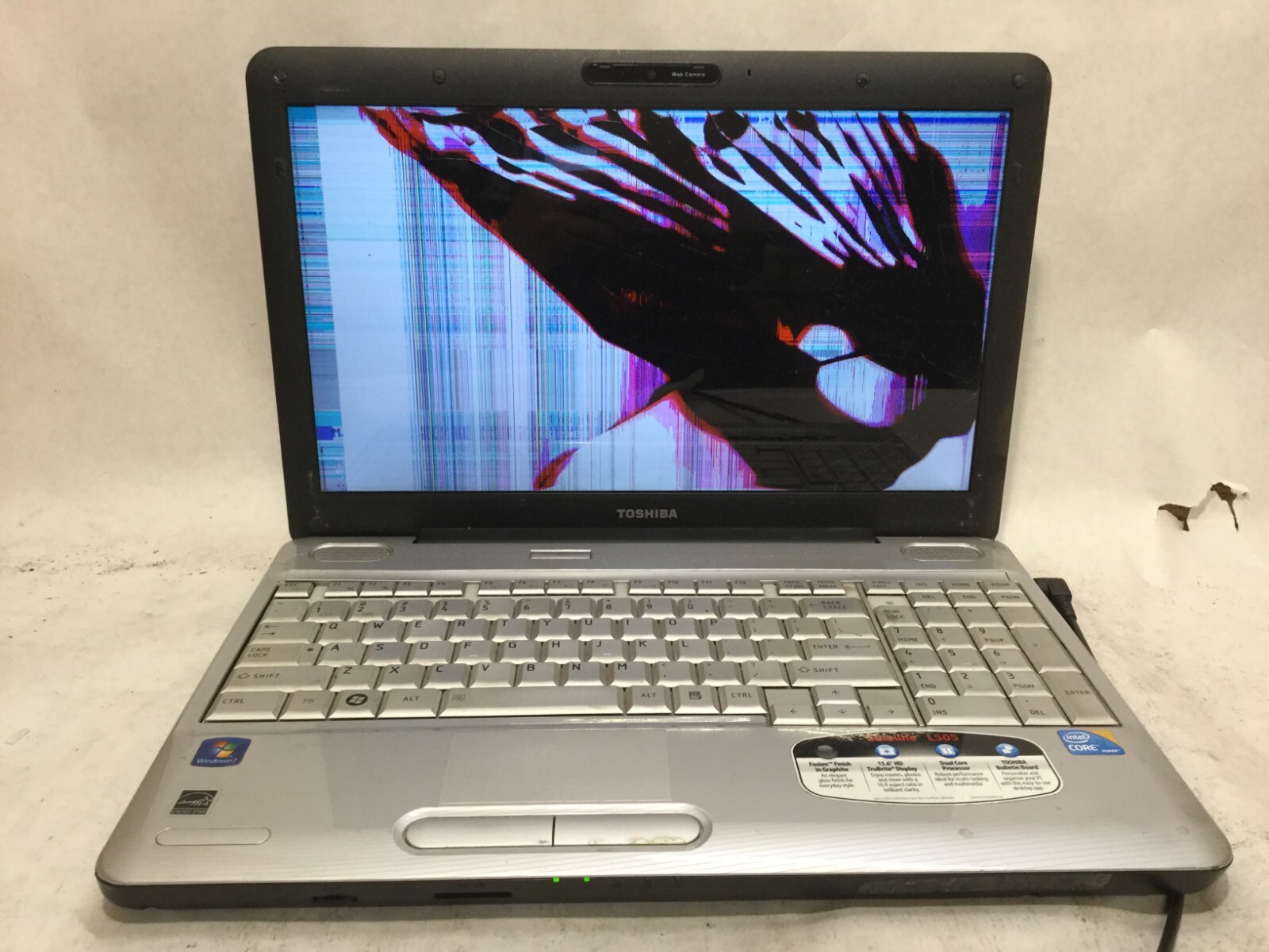 Toshiba Satellite L505-ES5034 / Intel Core i3 SCREEN CRACKED /(MISSING PARTS)-MR