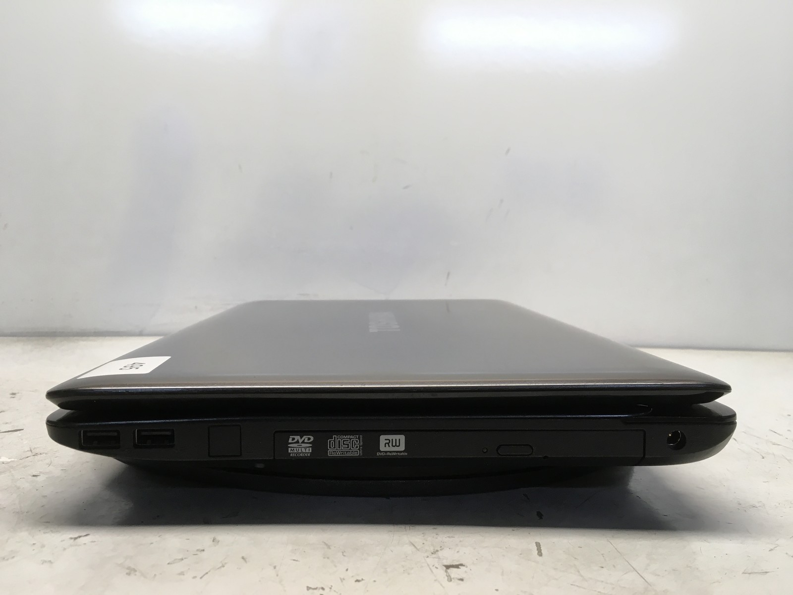 Toshiba Satellite L655-S5150 Intel Pentium P6200 2.13GHz 4 GB NO HDD No Batt