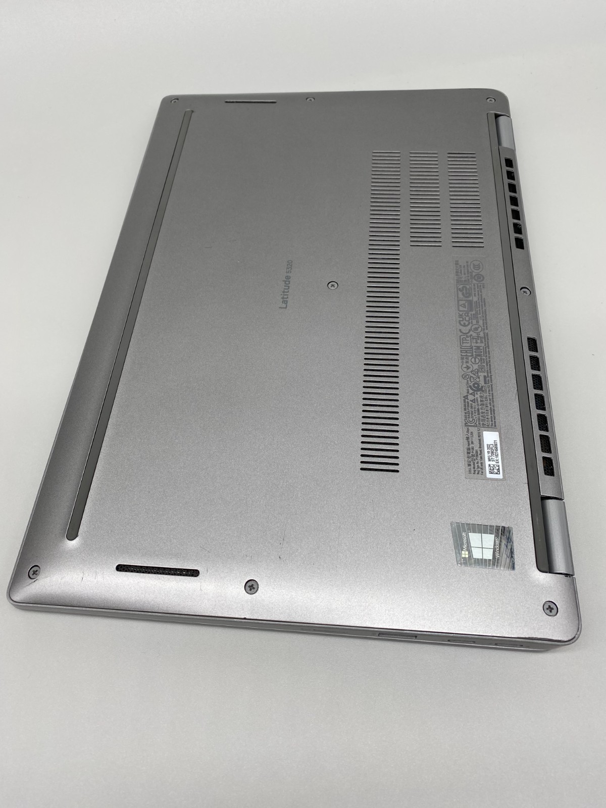 DELL Latitude 5320 13.3″ i5-1135G7 2.4GHz 128GB SSD 8GB DDR4 Gray Laptop C/READ