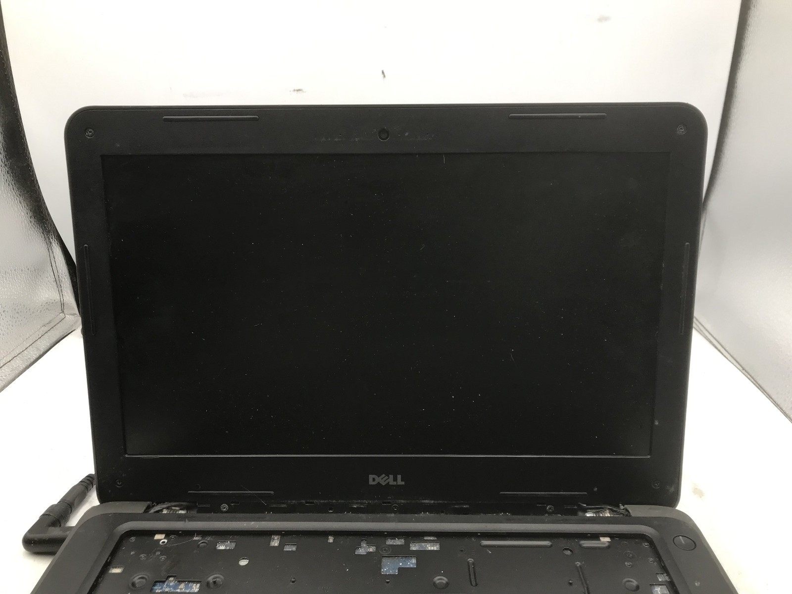 DELL LATITUDE 3380 – FOR PARTS/REPAIR – INTEL I3 6TH GEN – NO RAM -READ DESC- BB