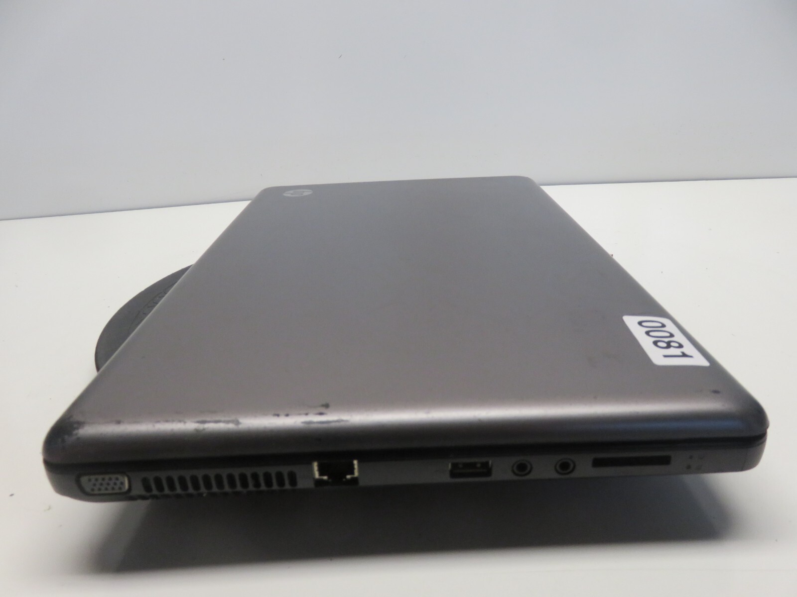 HP 2000-353NR Laptop AMD E-450 4GB Ram No HDD or Battery Radeon